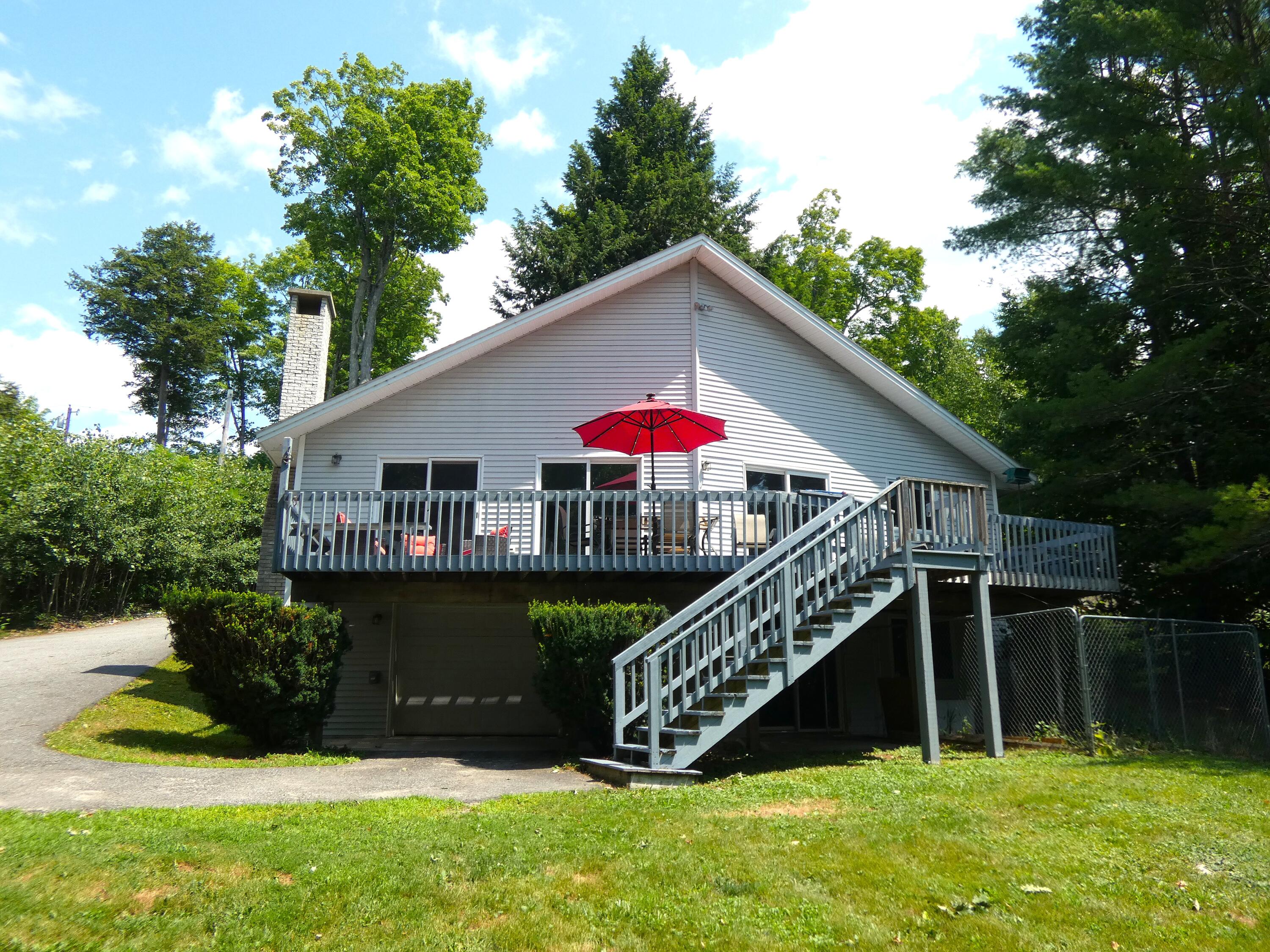 87 Maple Ridge Drive Property Photo 1