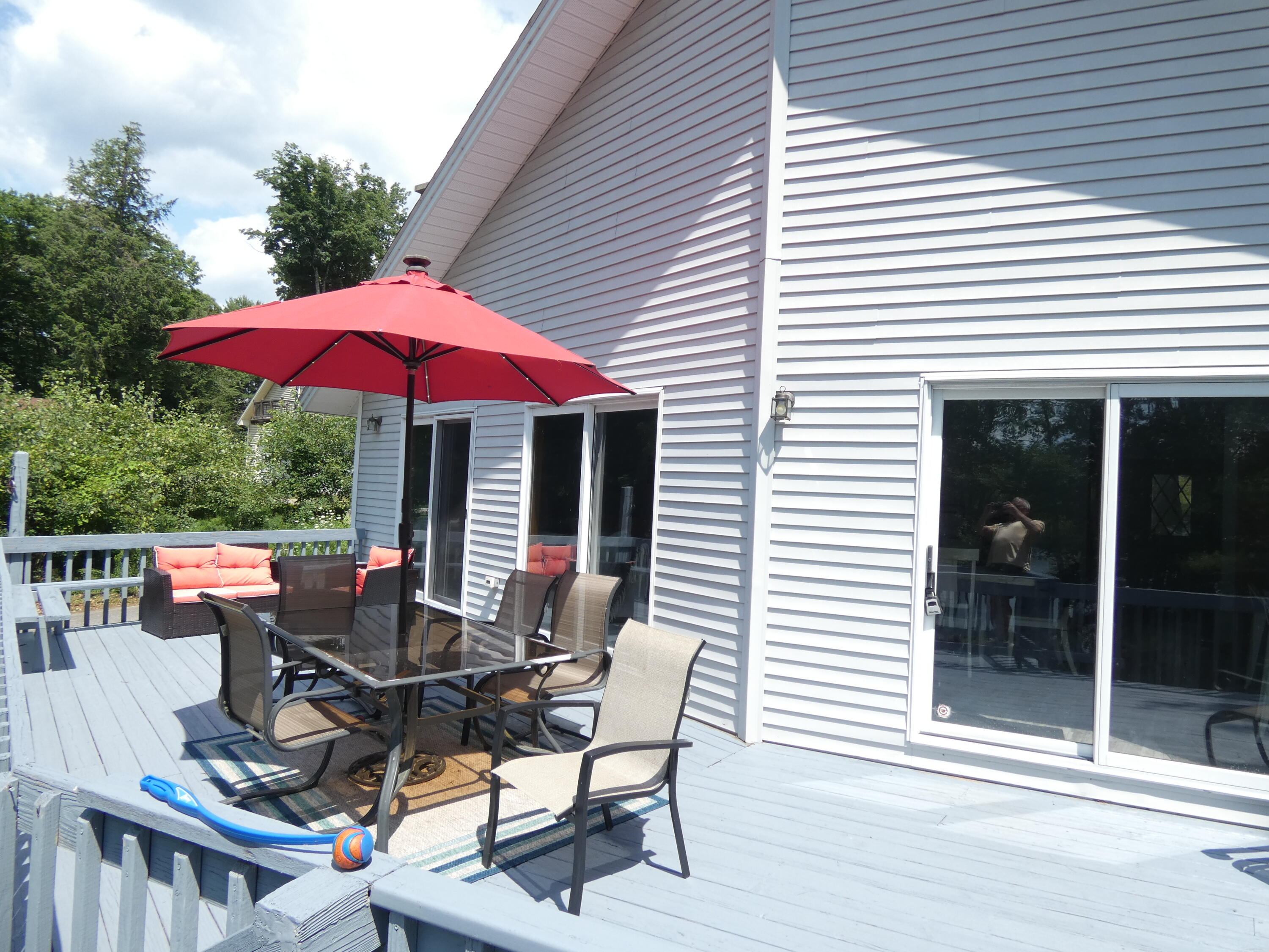 87 Maple Ridge Drive Property Photo 3
