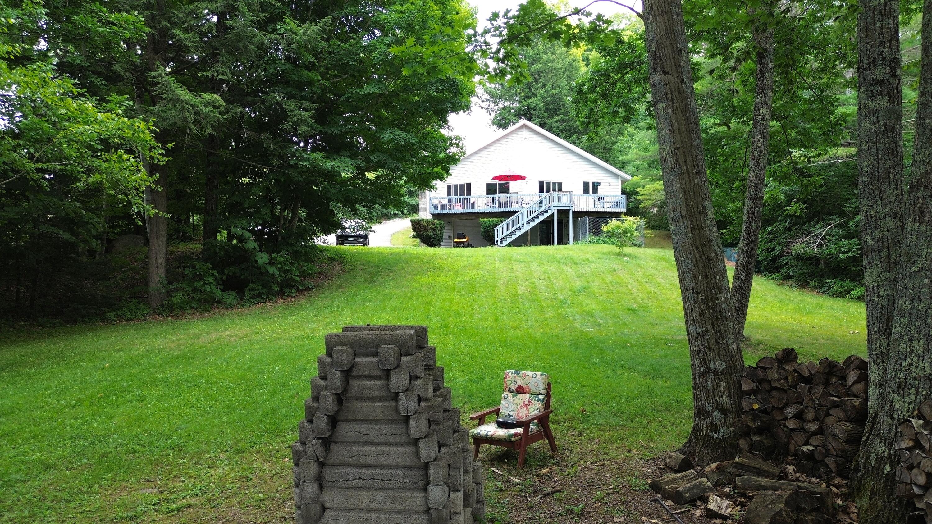 87 Maple Ridge Drive Property Photo 6