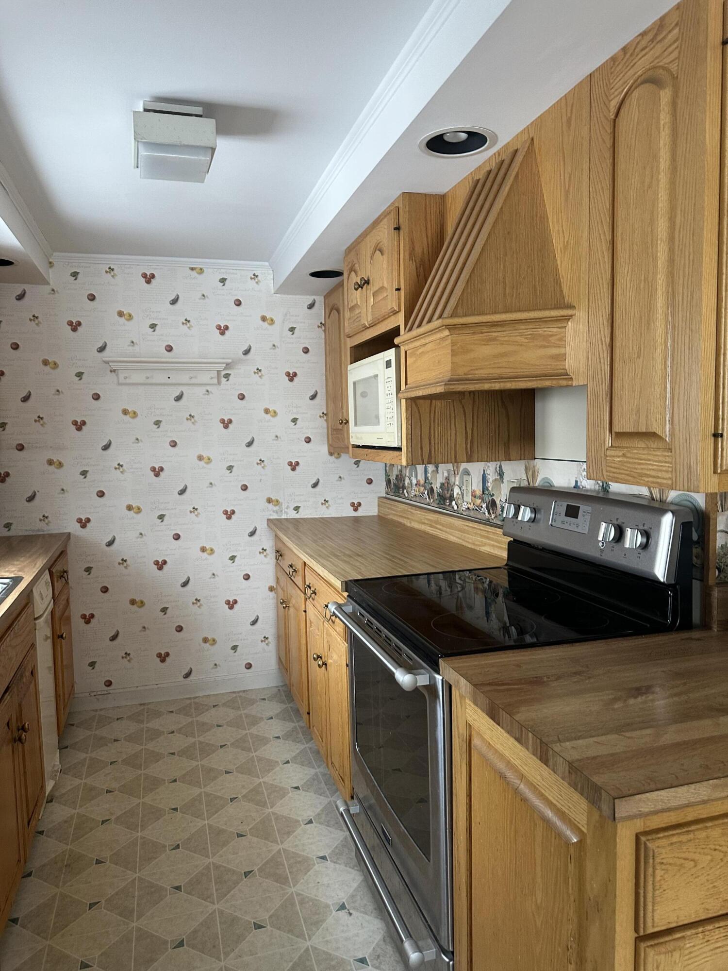 65 North Street Property Photo 13