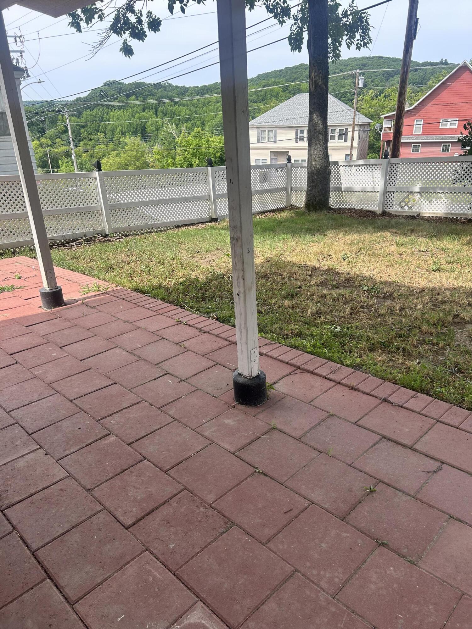 7 Washington Street Property Photo 4