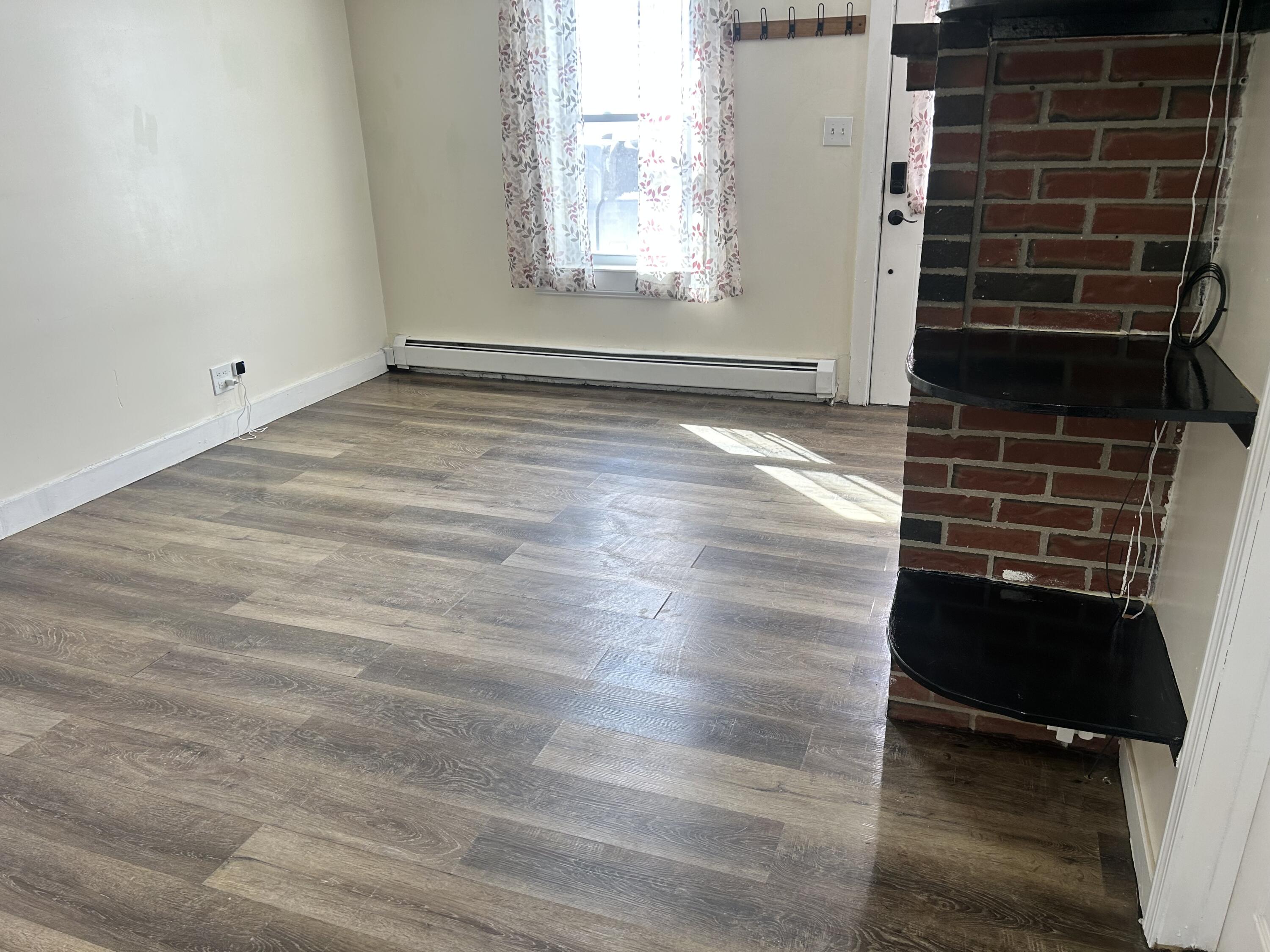 7 Washington Street Property Photo 11
