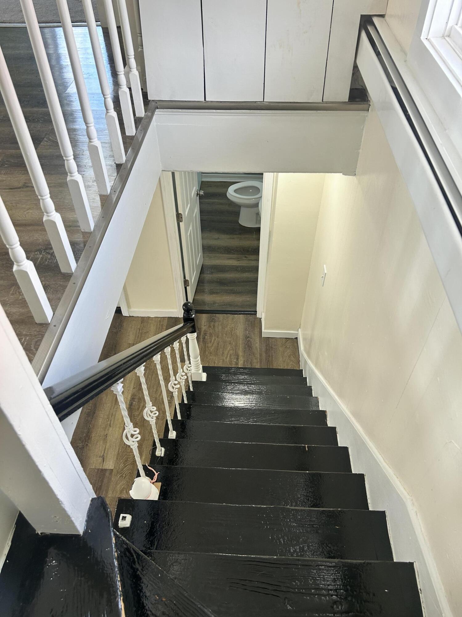 7 Washington Street Property Photo 18