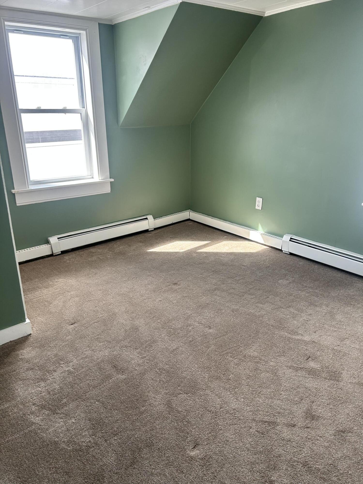 7 Washington Street Property Photo 20