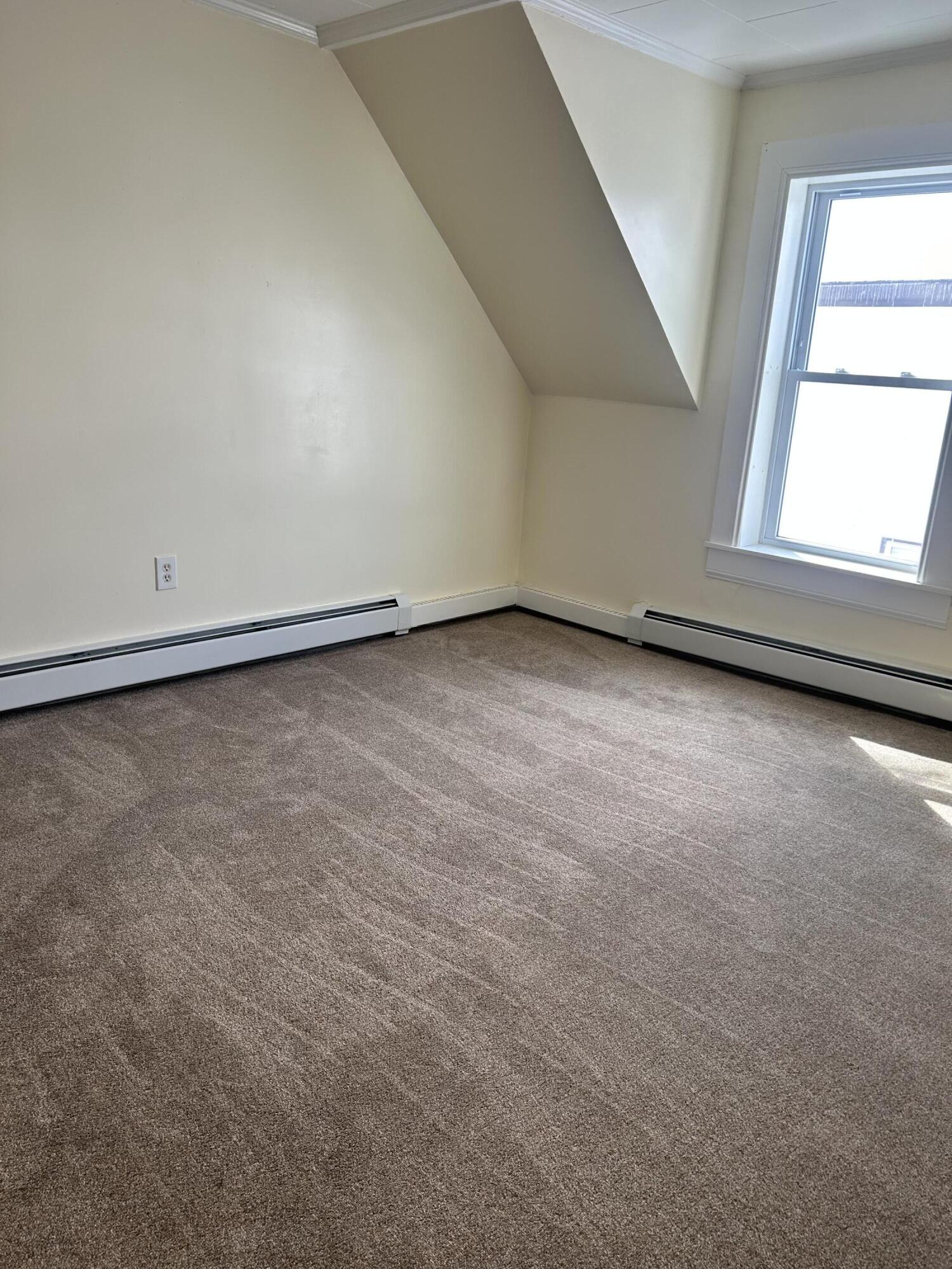 7 Washington Street Property Photo 23