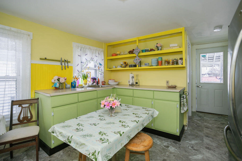 27 Windsor Street Property Photo 5