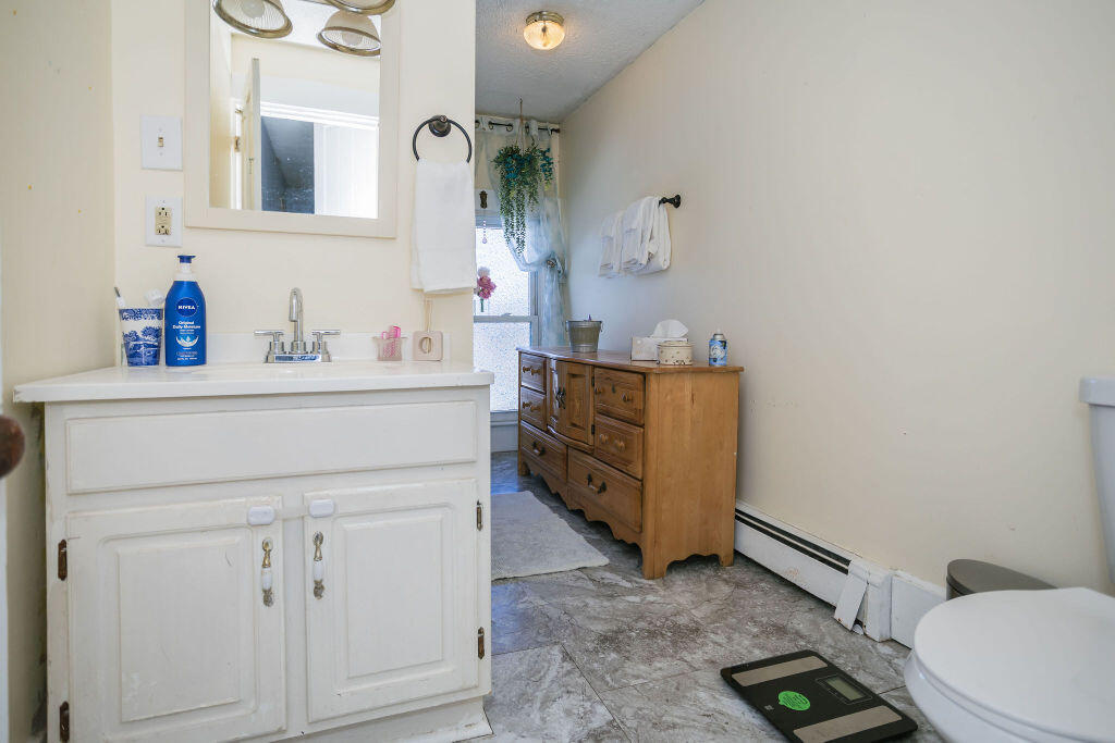 27 Windsor Street Property Photo 20