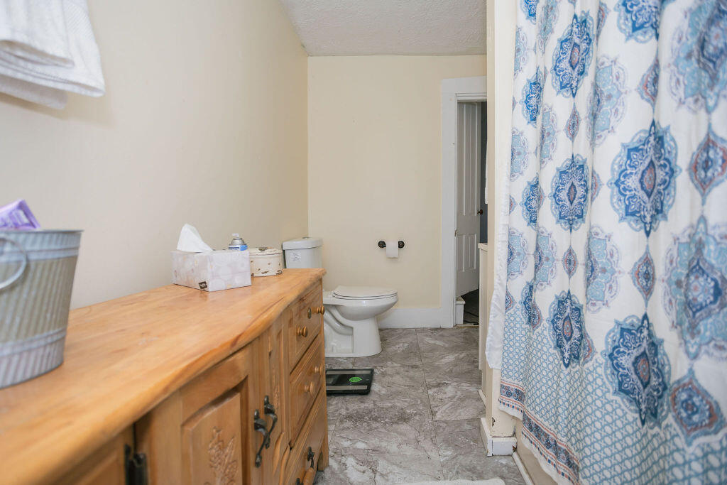 27 Windsor Street Property Photo 21