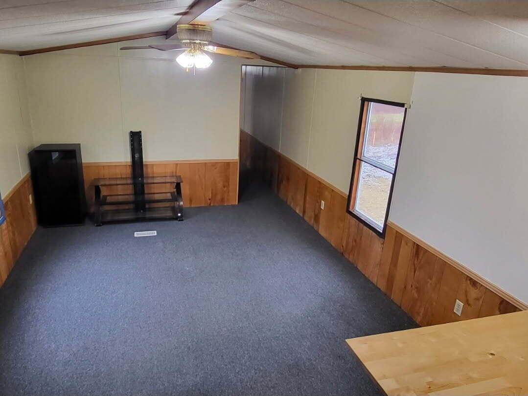 704 Gardiner Road Property Photo 10