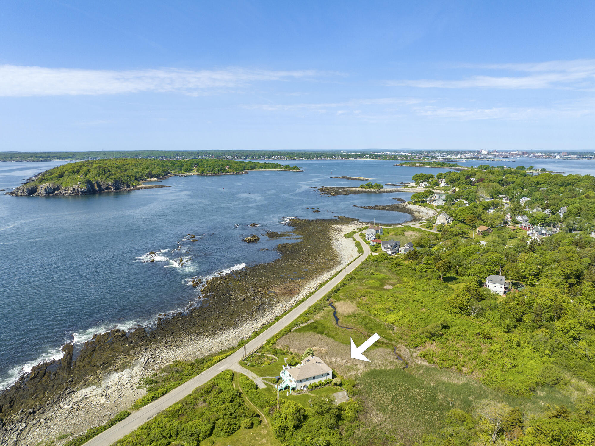 252 Seashore Avenue Property Photo 3