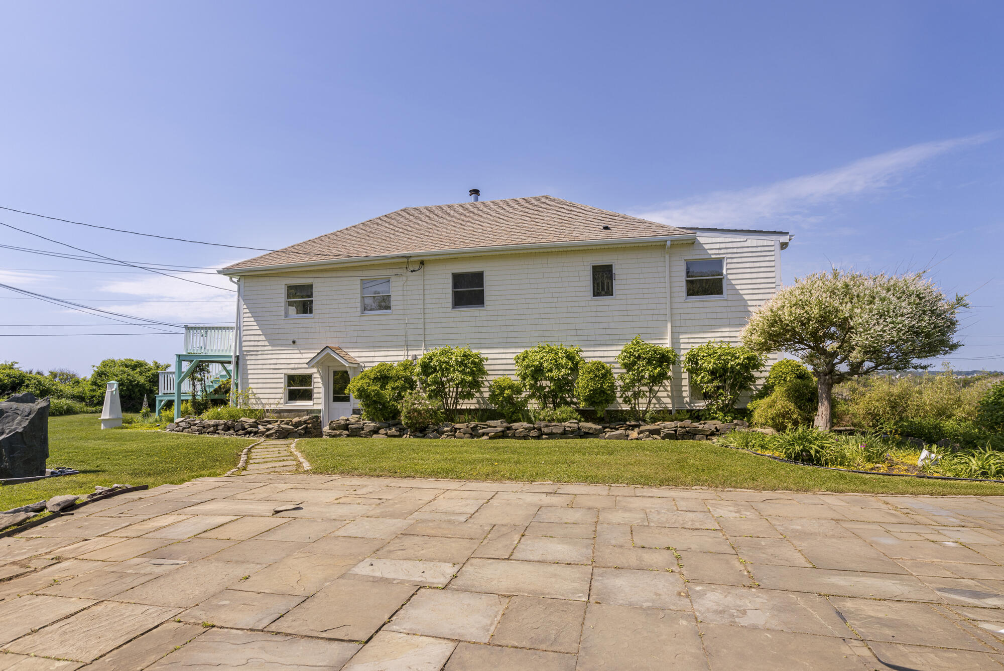 252 Seashore Avenue Property Photo 8