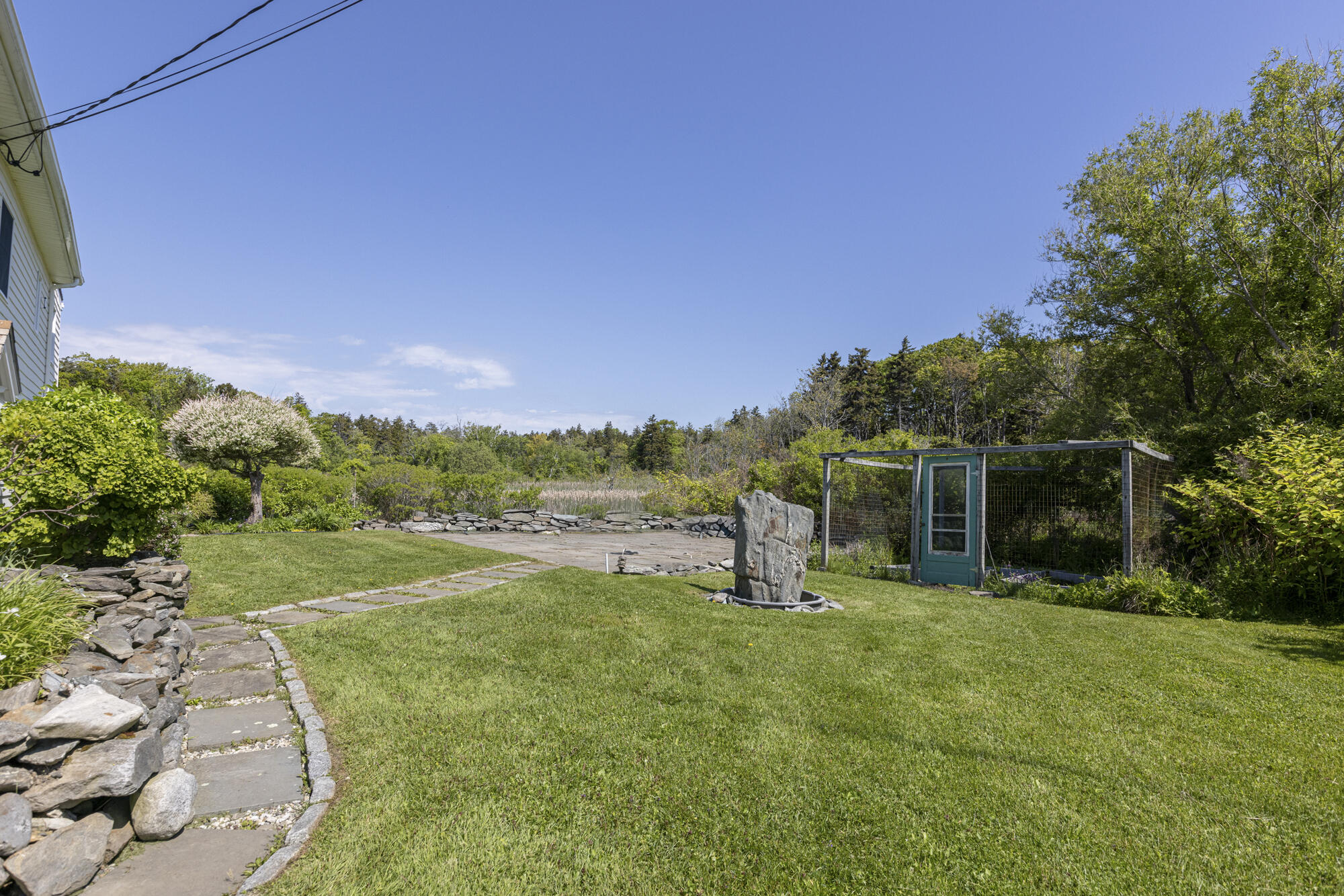 252 Seashore Avenue Property Photo 9