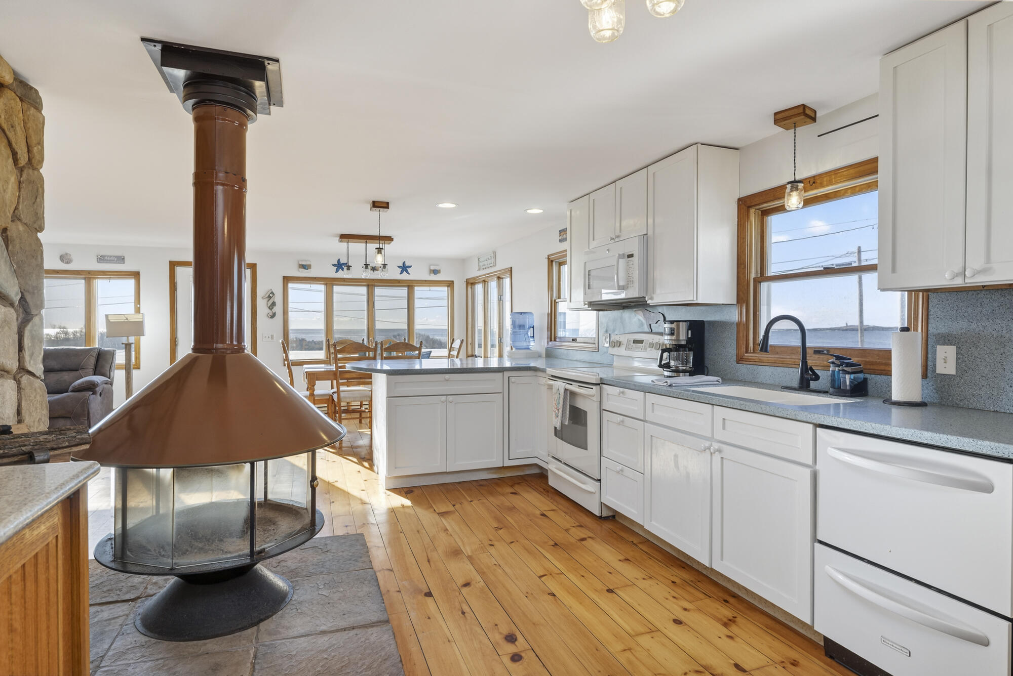 252 Seashore Avenue Property Photo 41