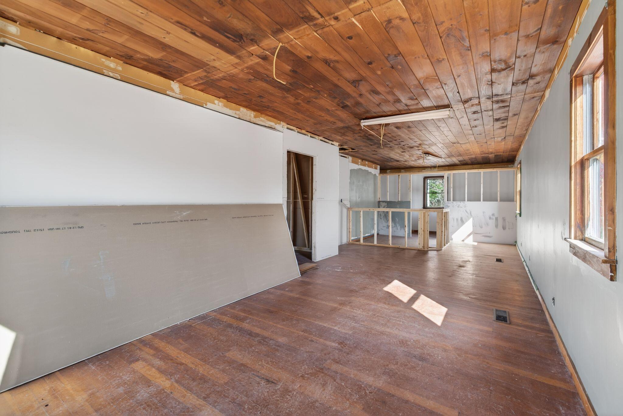 127 Gardiner Road Property Photo 9