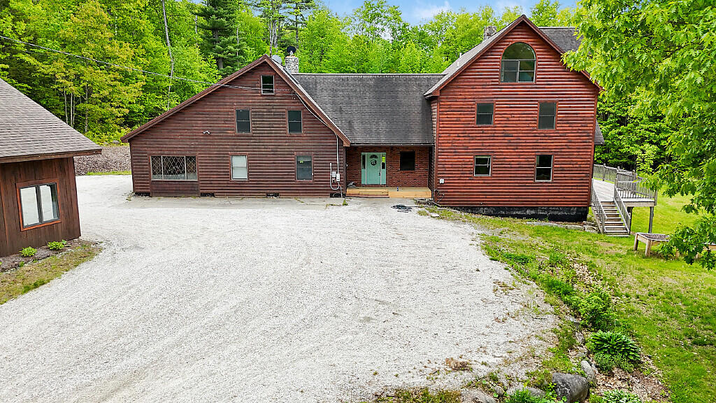 1194 Mercer Road Property Photo 3