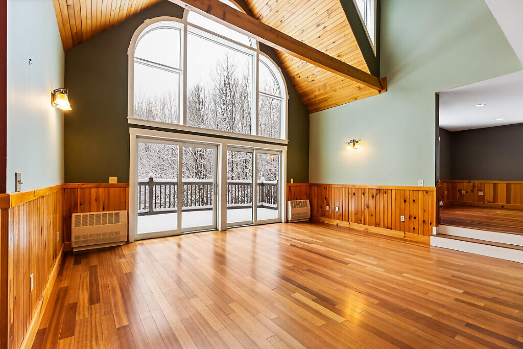 1194 Mercer Road Property Photo 14