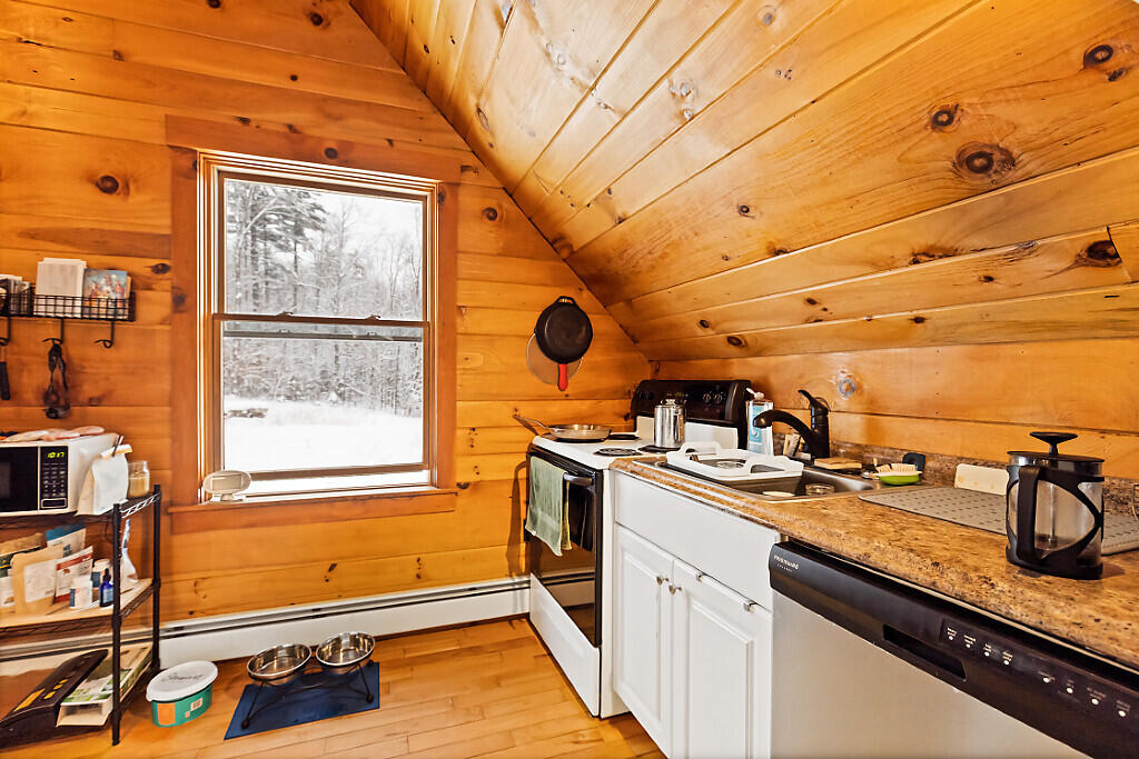 1194 Mercer Road Property Photo 90