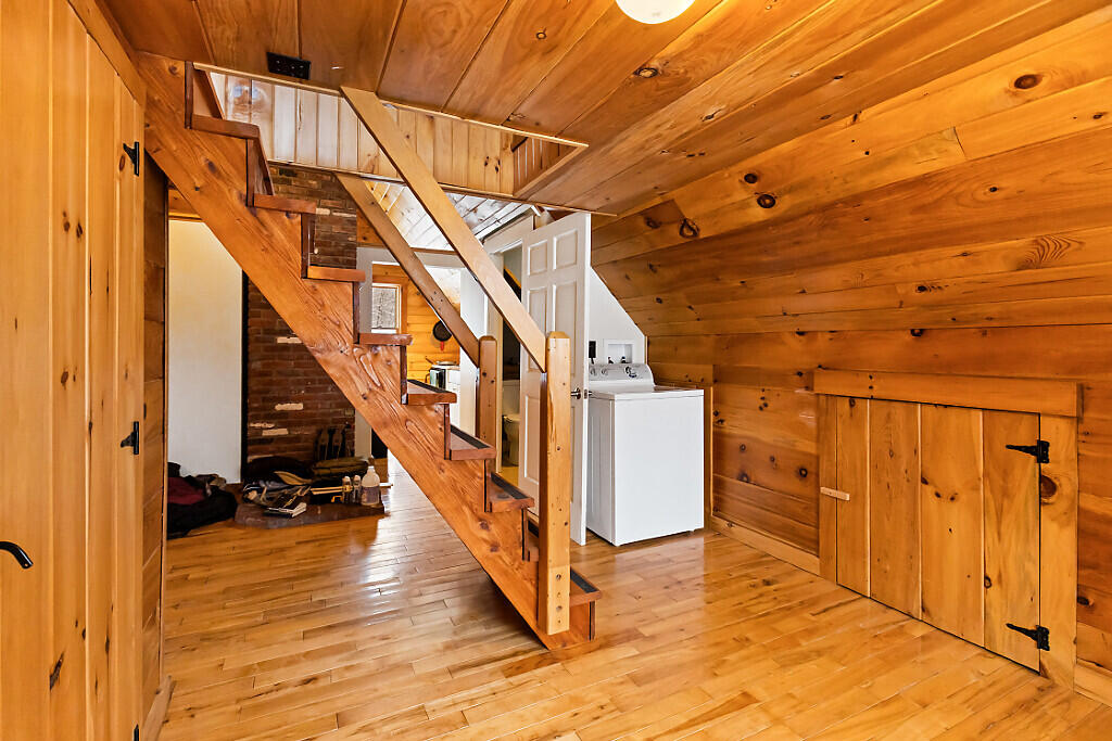 1194 Mercer Road Property Photo 93