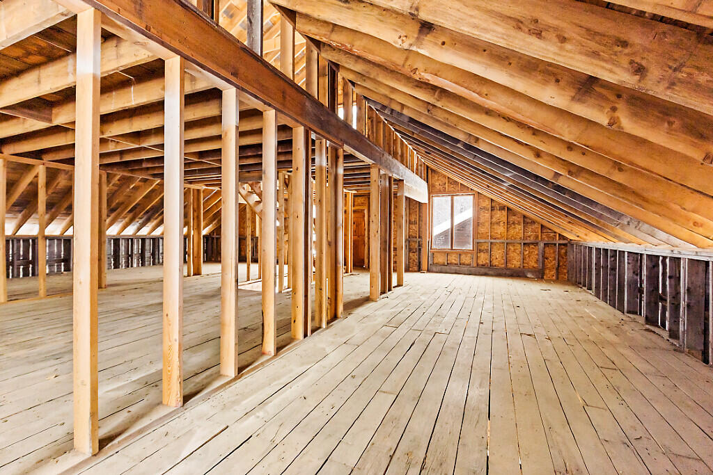 1194 Mercer Road Property Photo 111