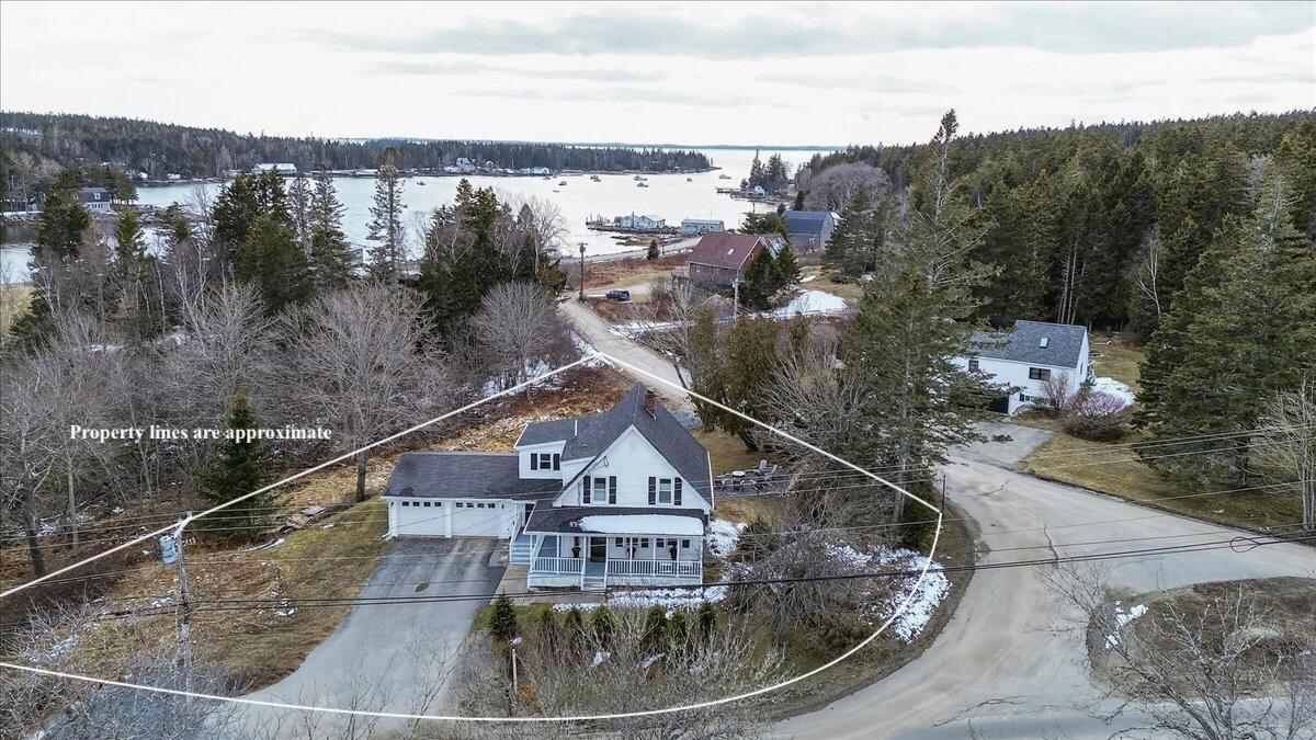 32 Burnt Cove Road Property Photo 4