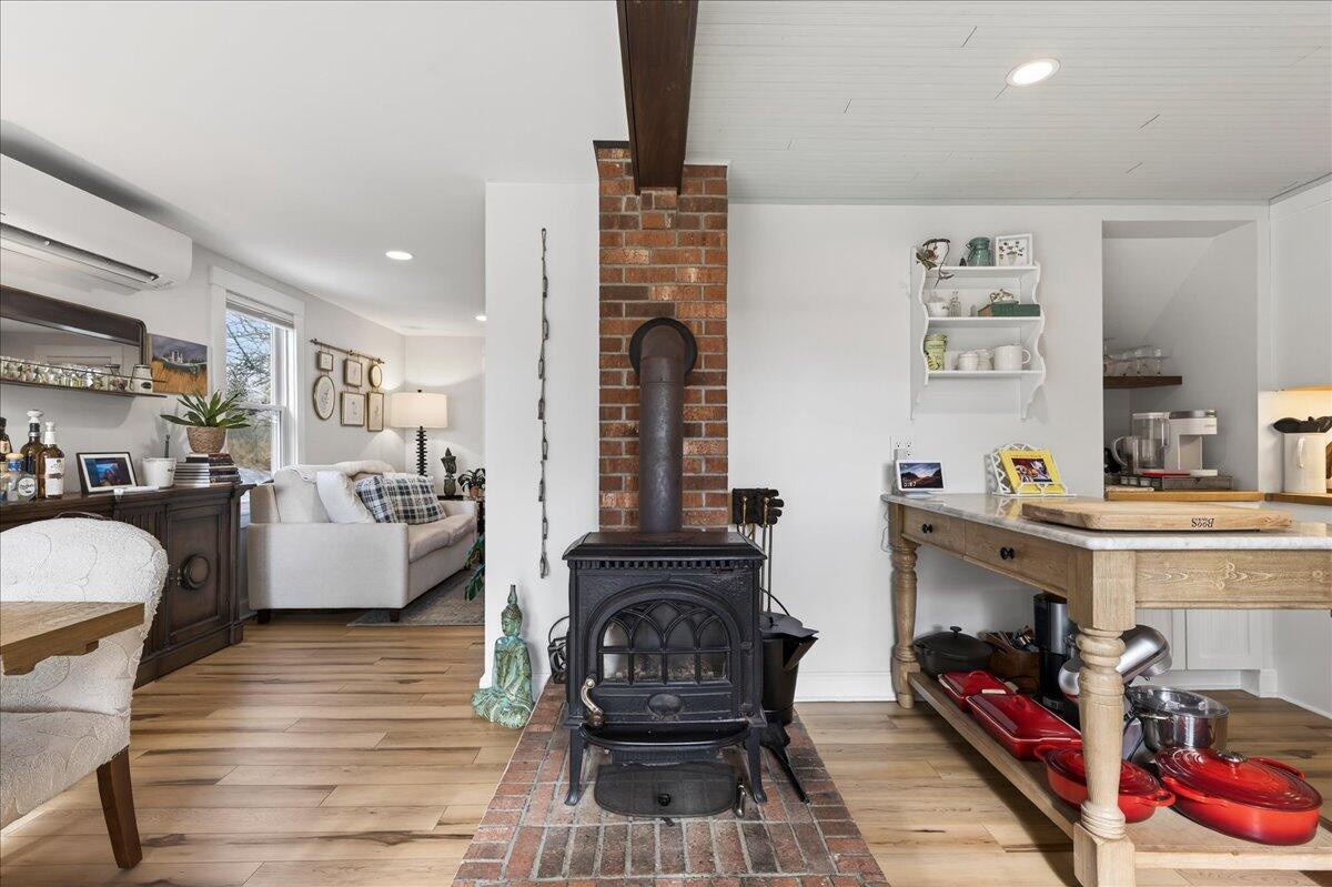 32 Burnt Cove Road Property Photo 10