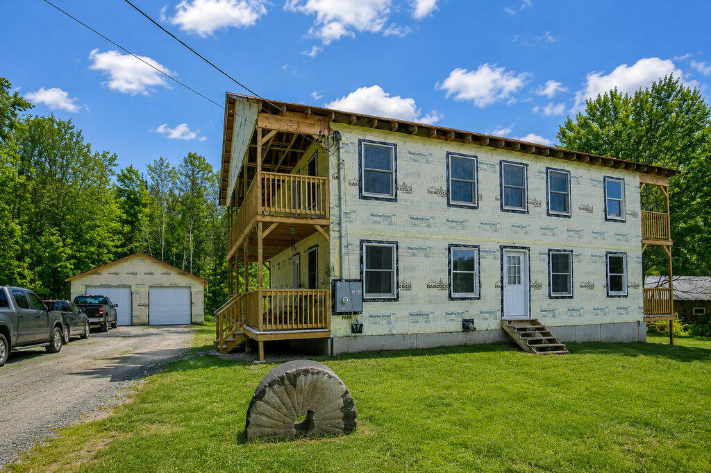 33 Lake Street Property Photo 1