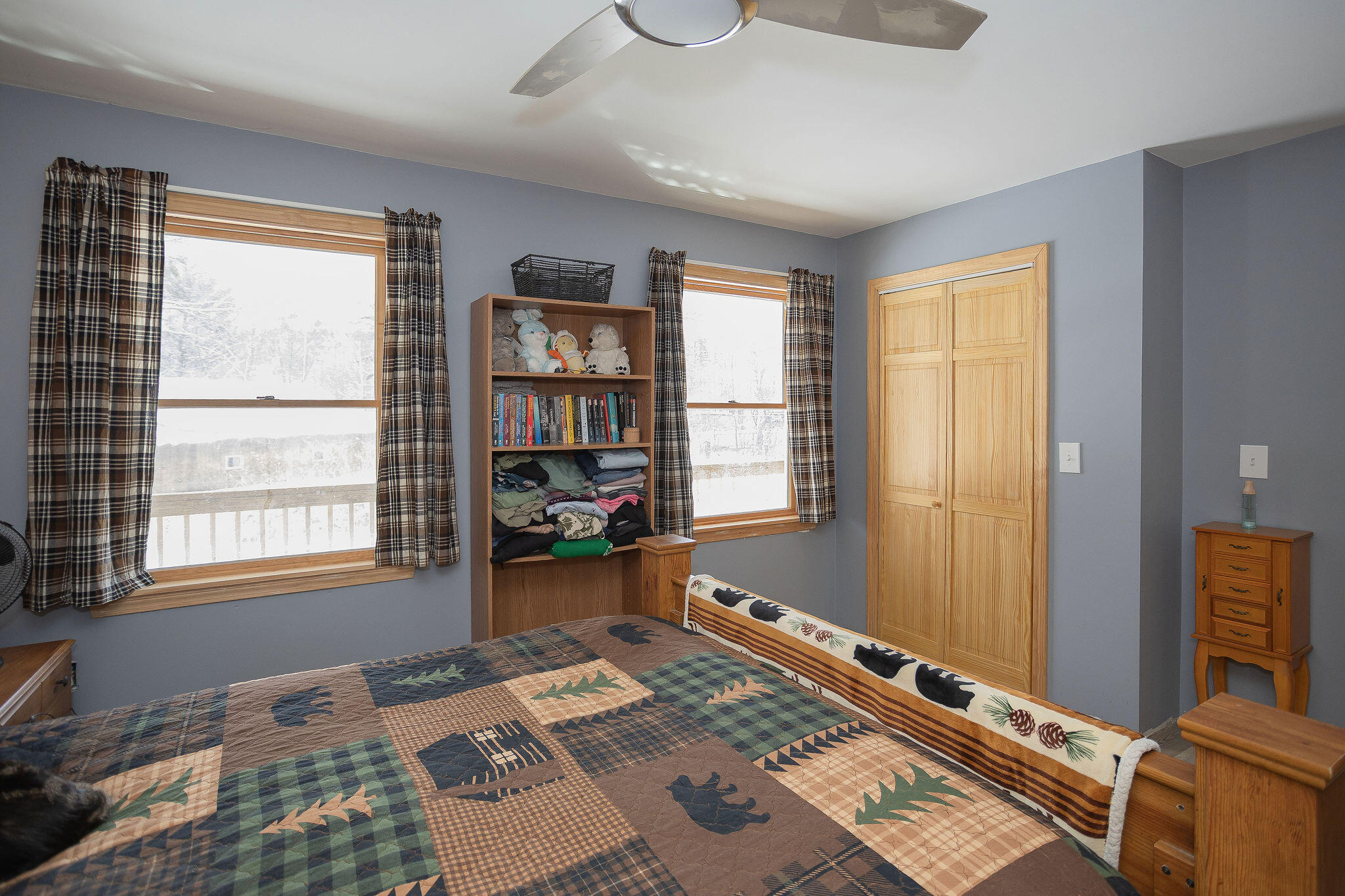 33 Lake Street Property Photo 11