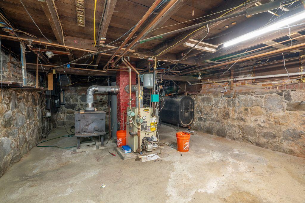 36 King Street Property Photo 37