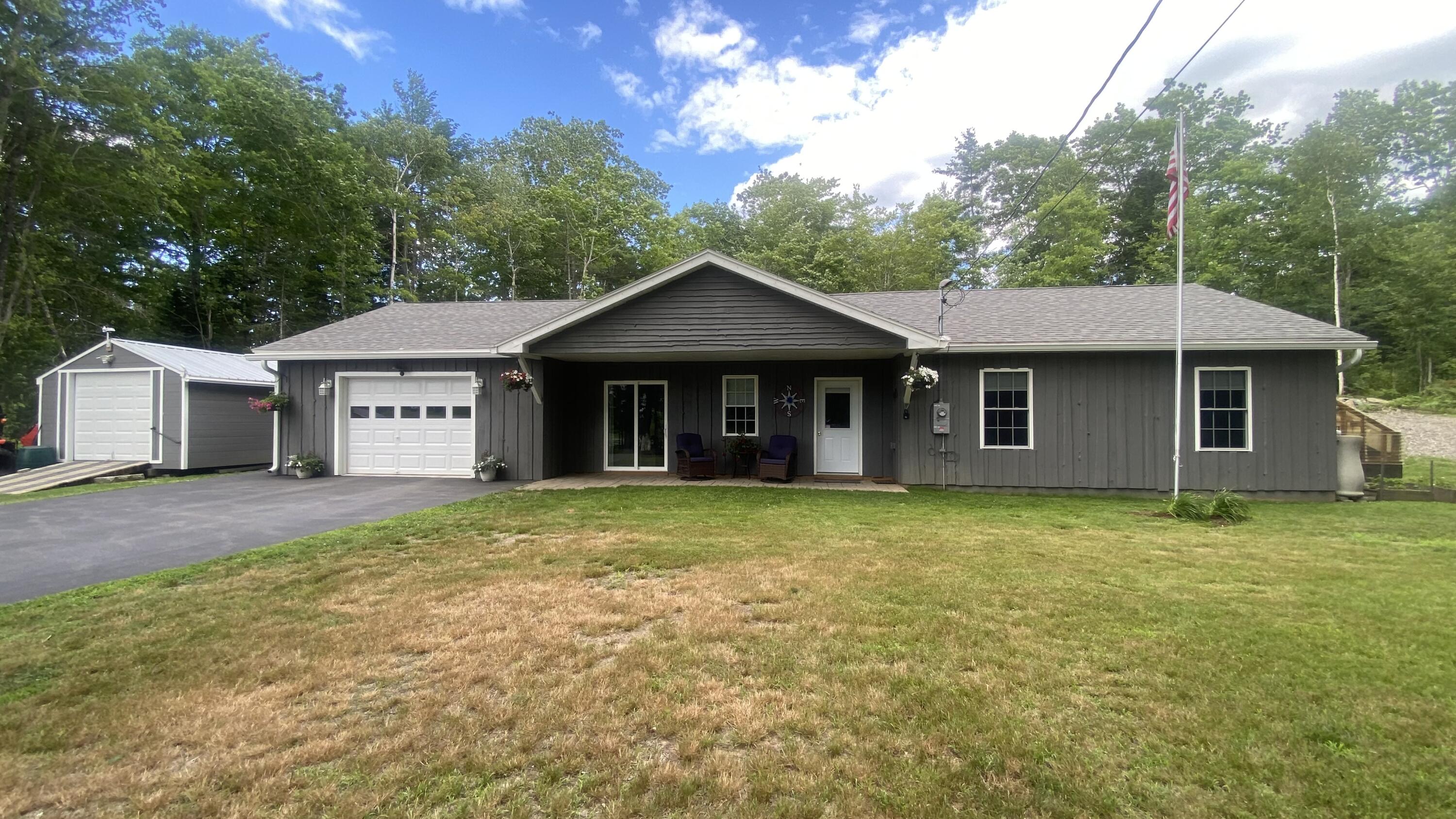 26 Bushey Shore Property Photo 3