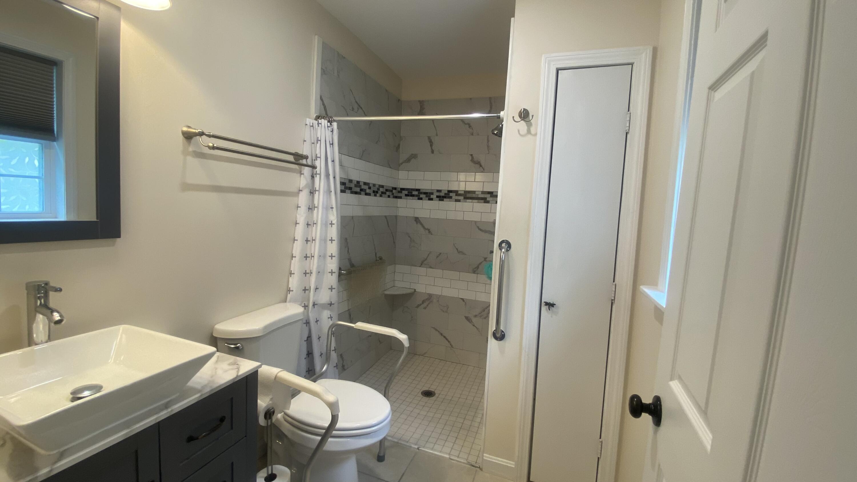 26 Bushey Shore Property Photo 20