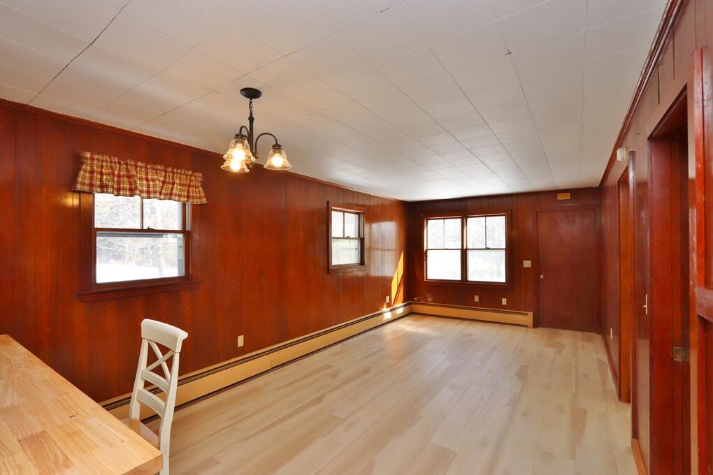 418 Main Road S Property Photo 8