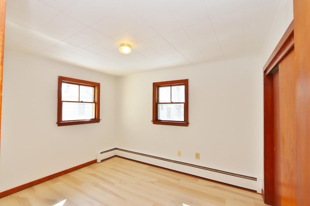 418 Main Road S Property Photo 15