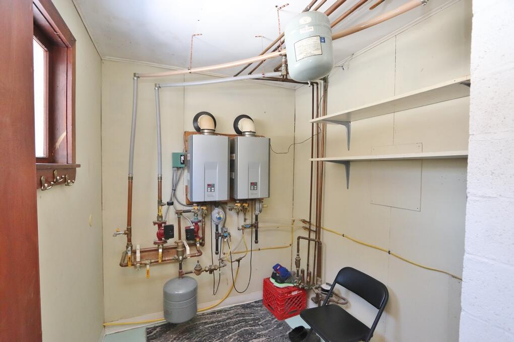 418 Main Road S Property Photo 16