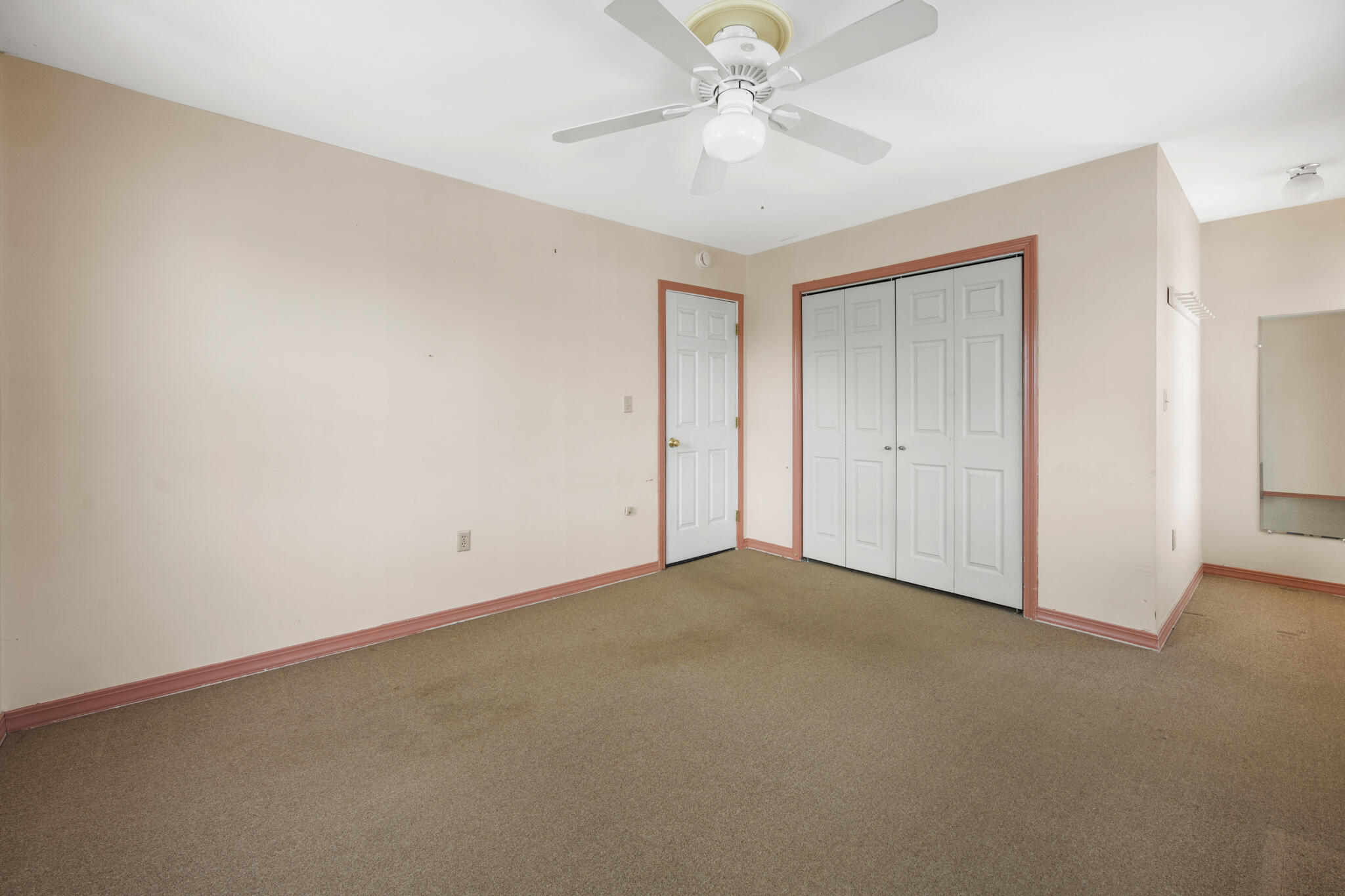 35 George Street Property Photo 41