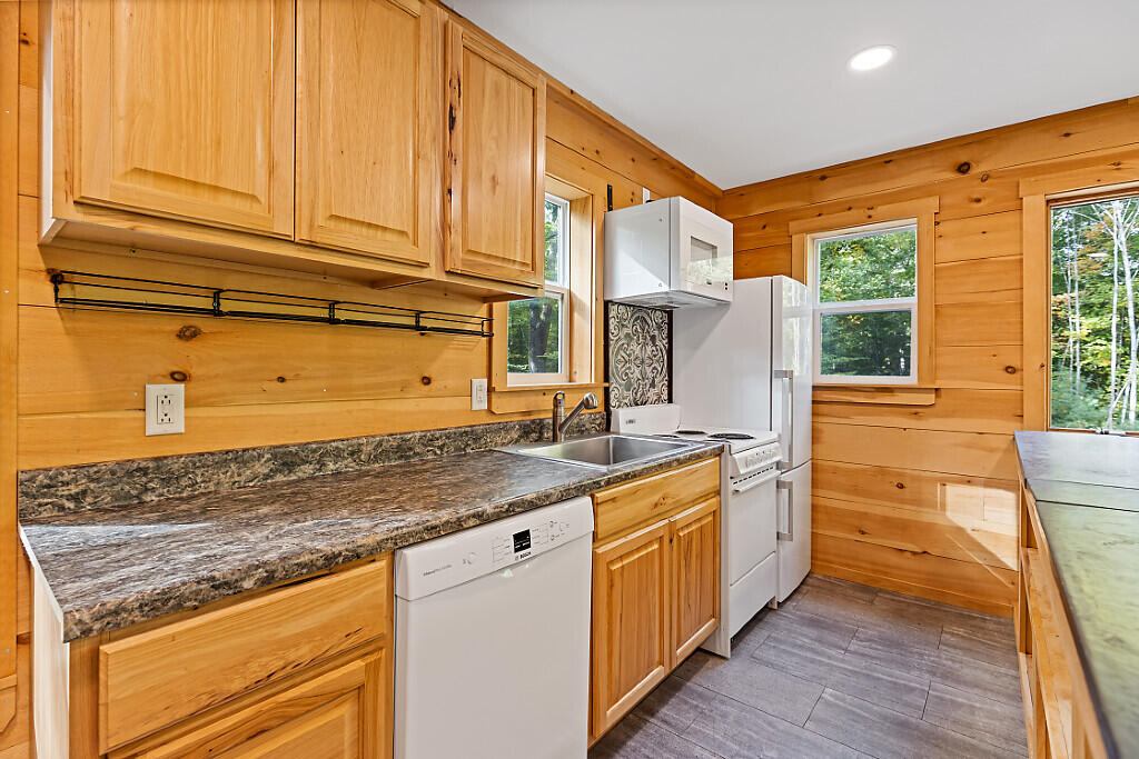 167 ''camp'' Town Farm Road Property Photo 13