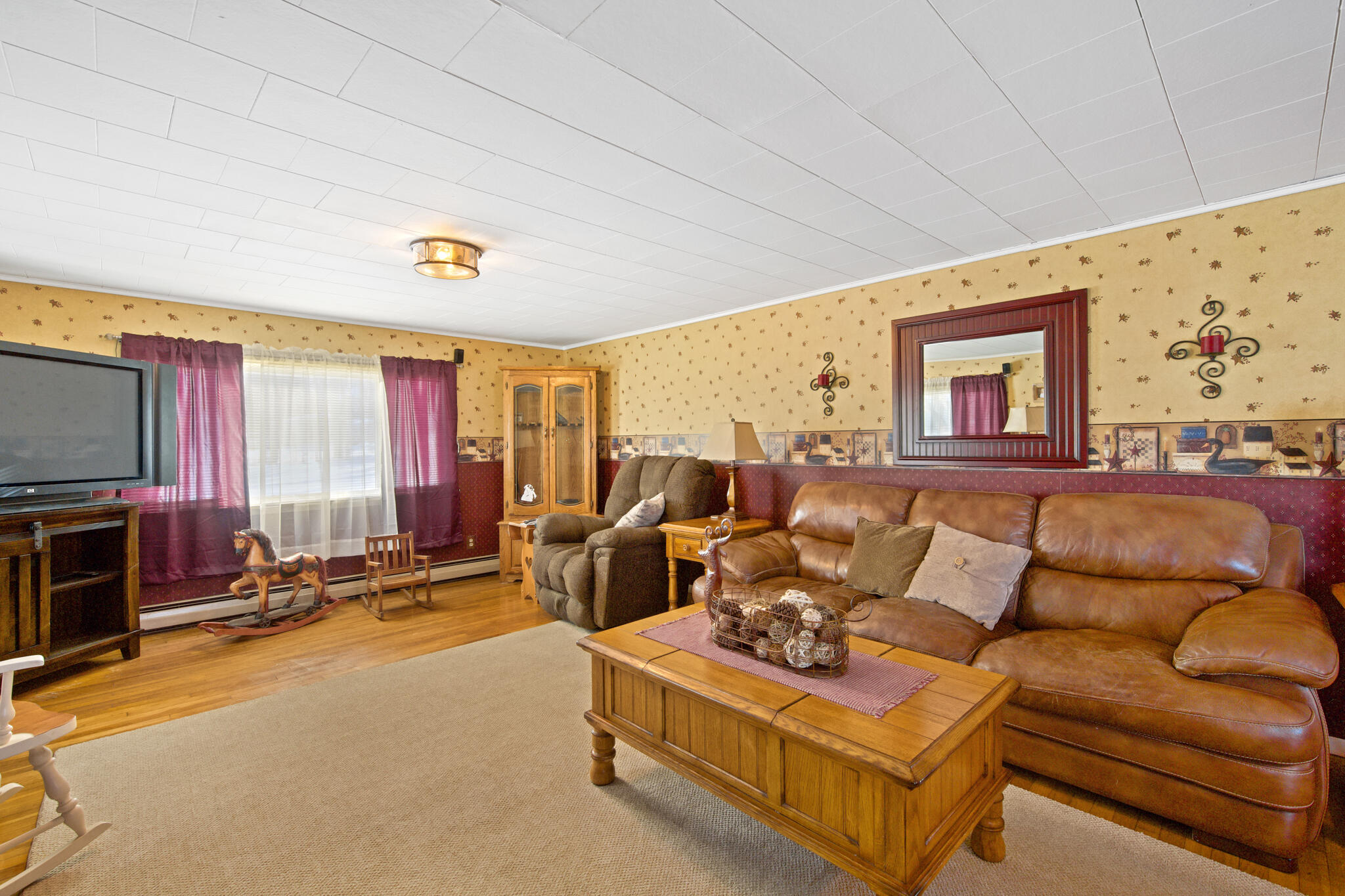 49 North Street Property Photo 35