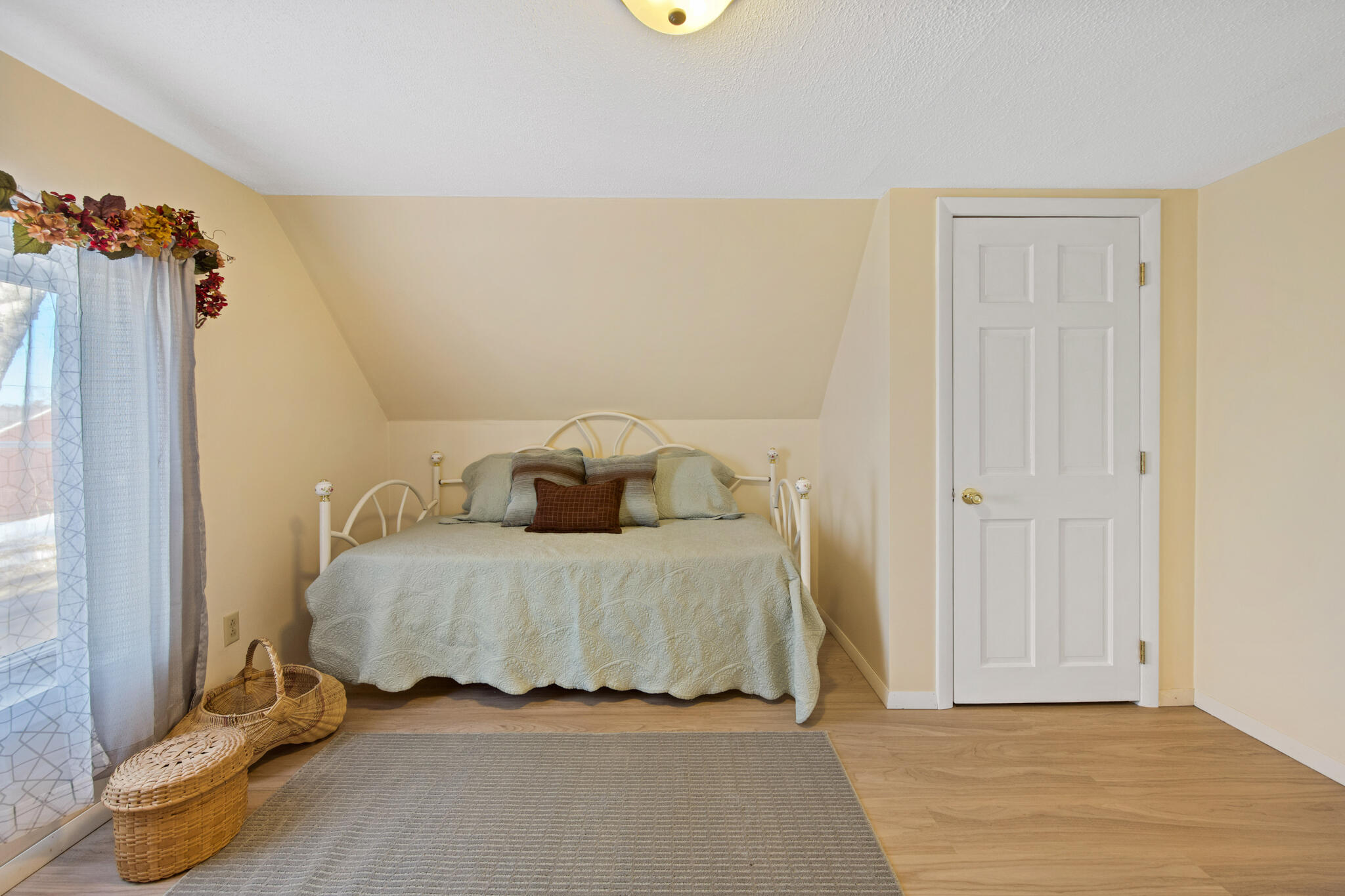 49 North Street Property Photo 42