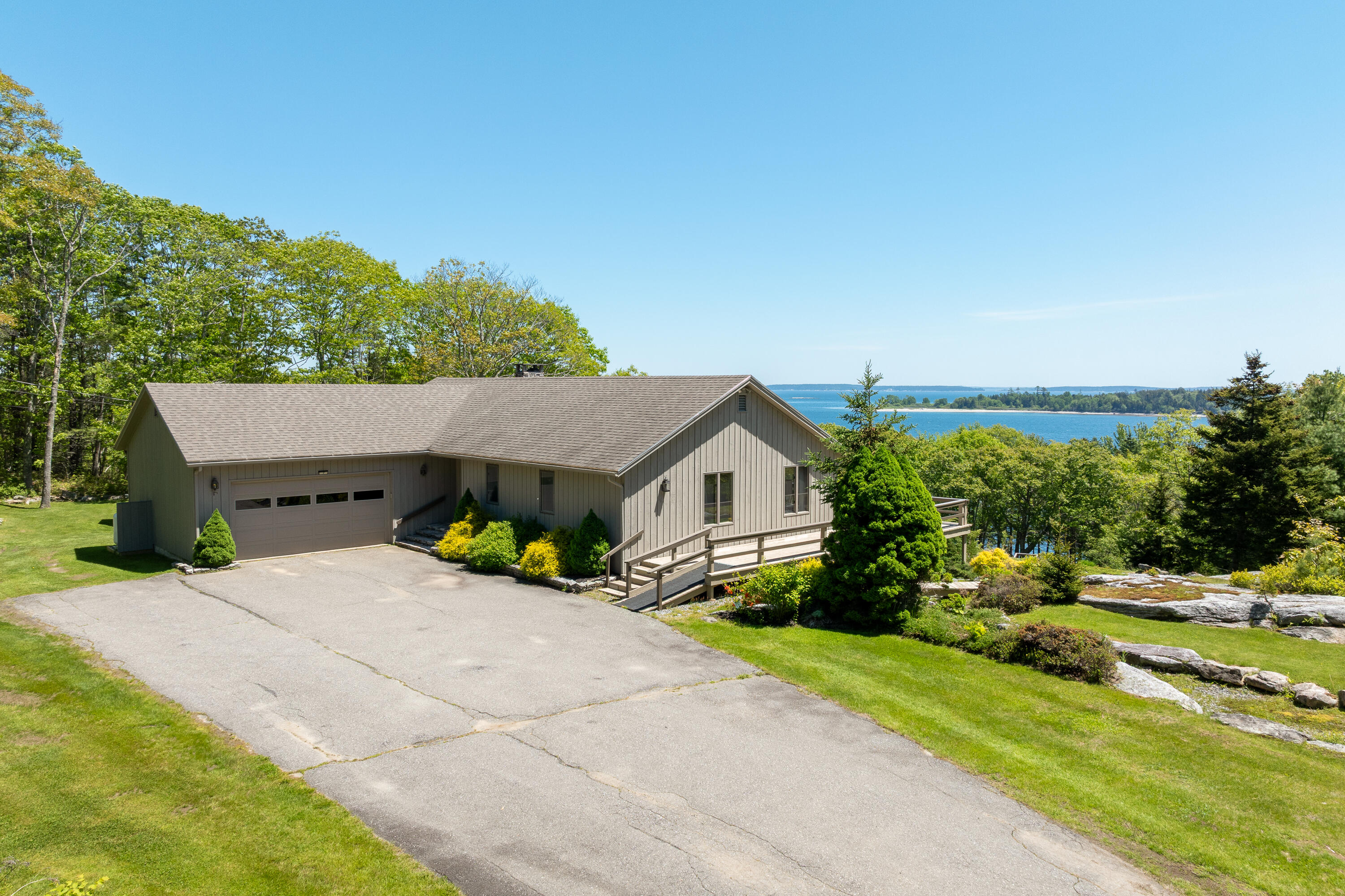 153 Back Shore Road Property Photo 2
