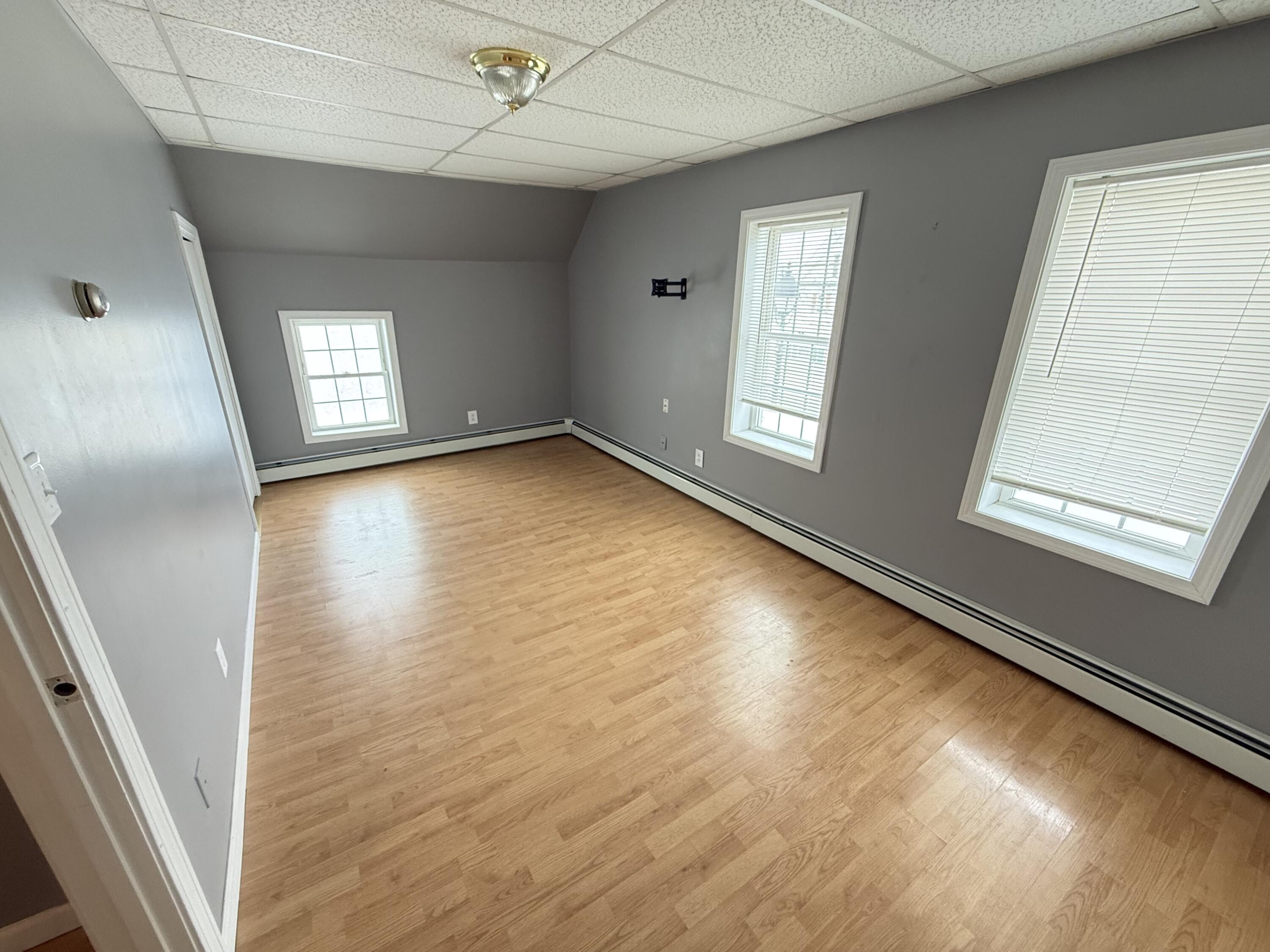47 E Main Street Property Photo 9