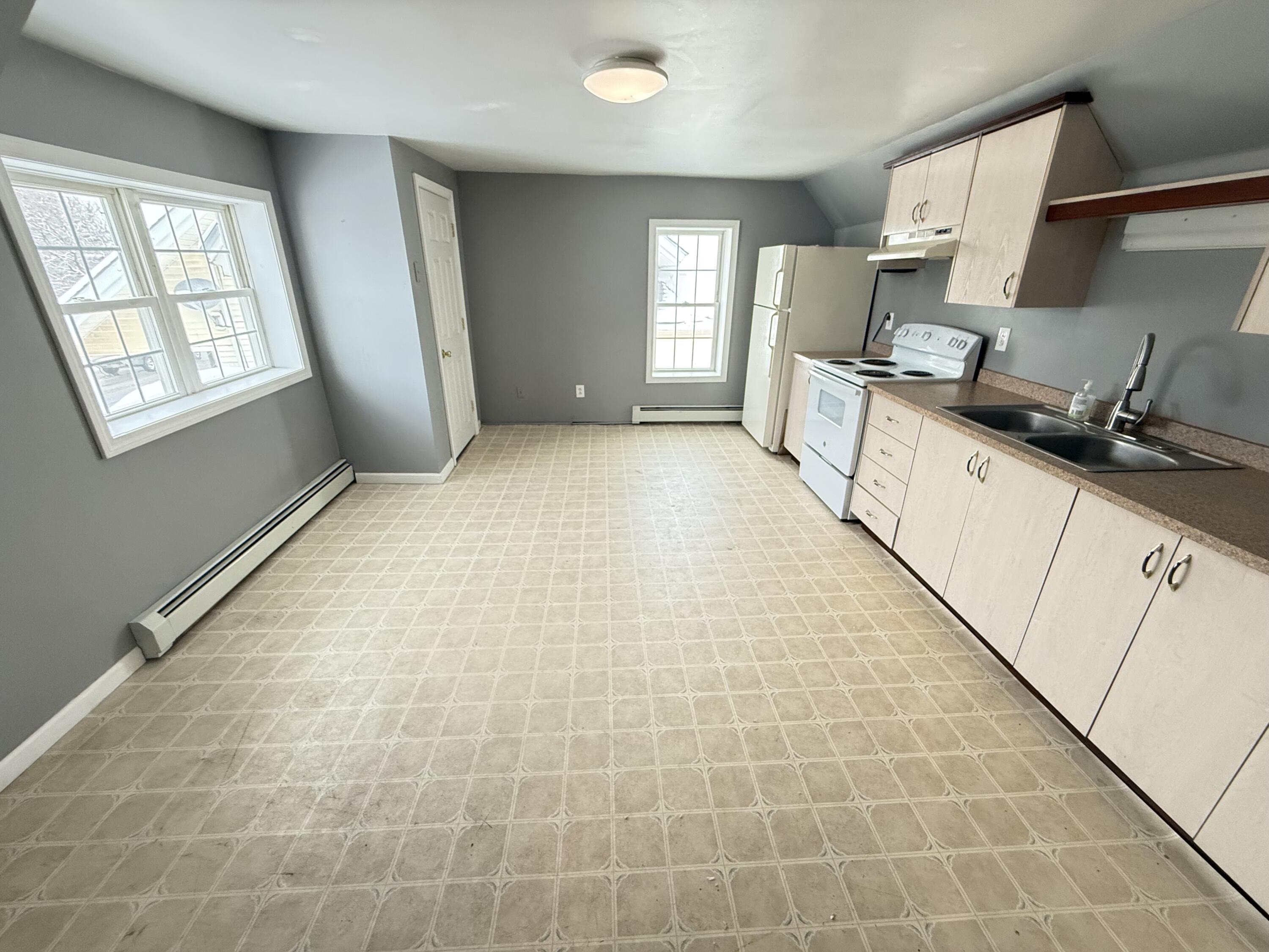 47 E Main Street Property Photo 11
