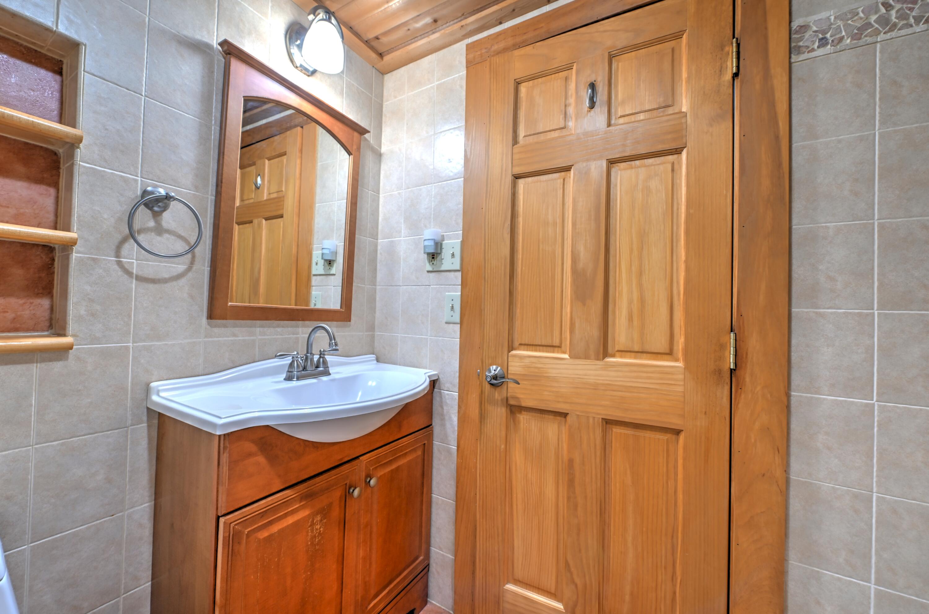 14 Ackley Way Property Photo 7
