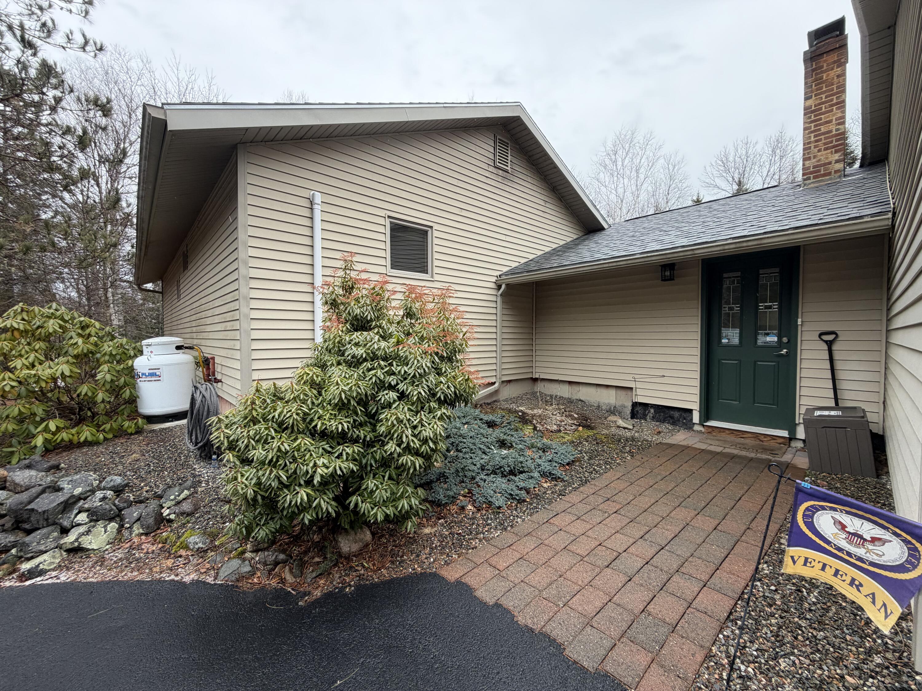 14 Ackley Way Property Photo 19