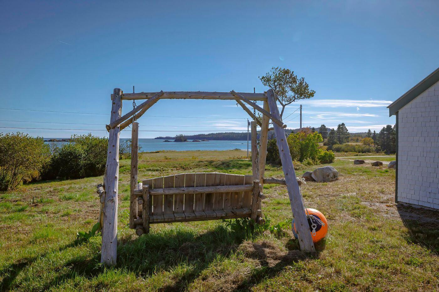 1047 Boot Cove Road Property Photo 8