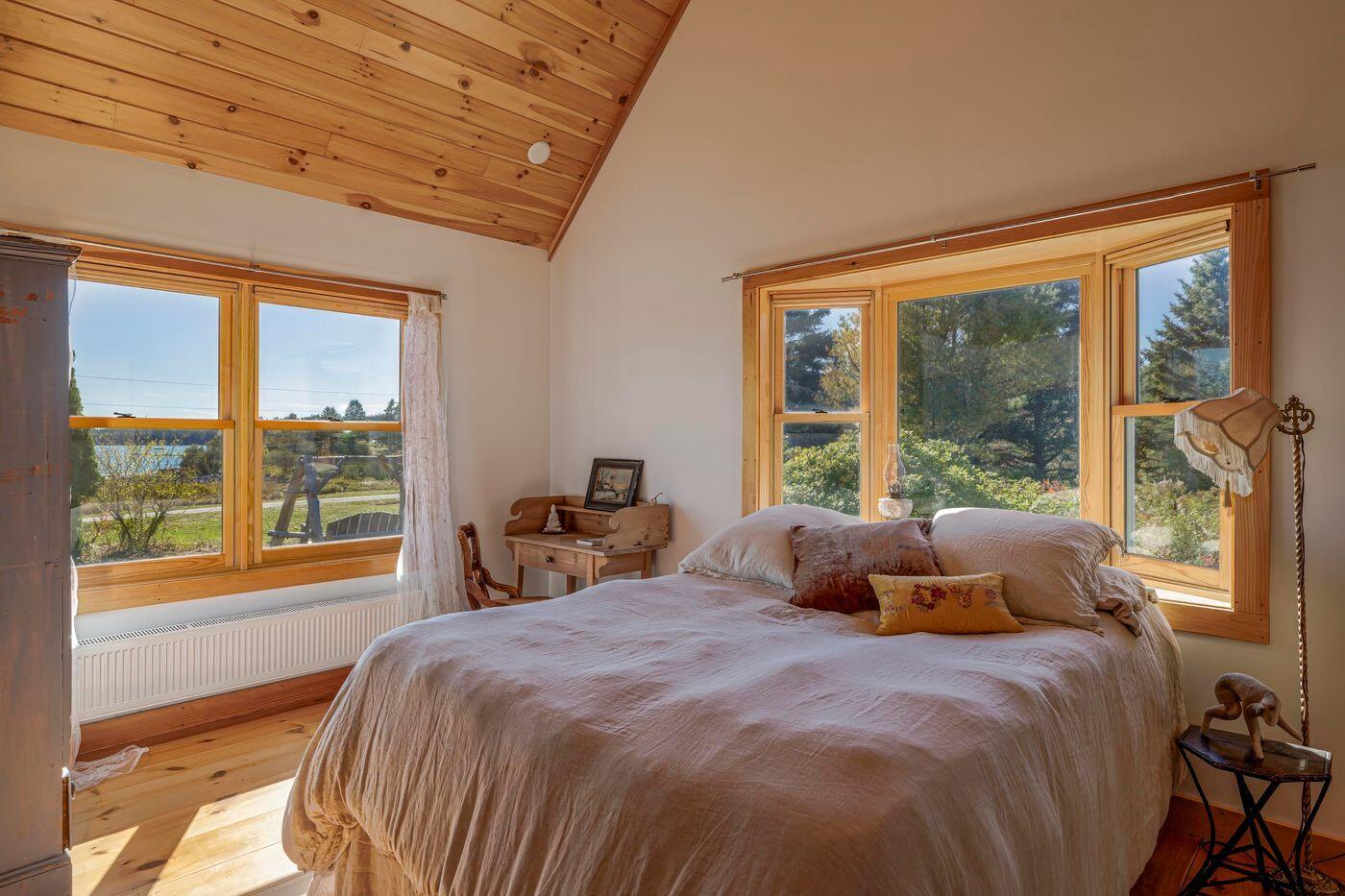 1047 Boot Cove Road Property Photo 27
