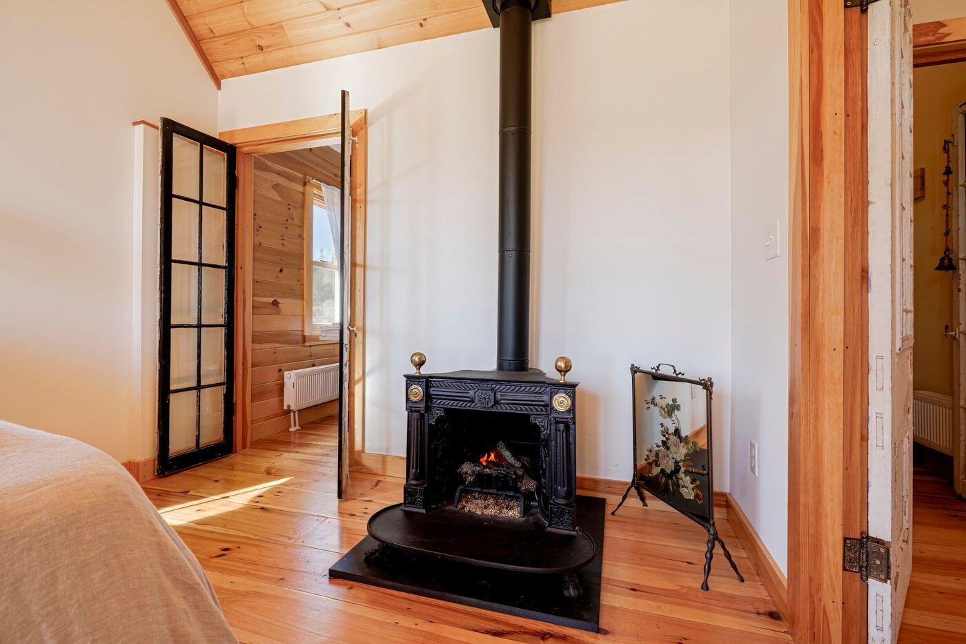 1047 Boot Cove Road Property Photo 28