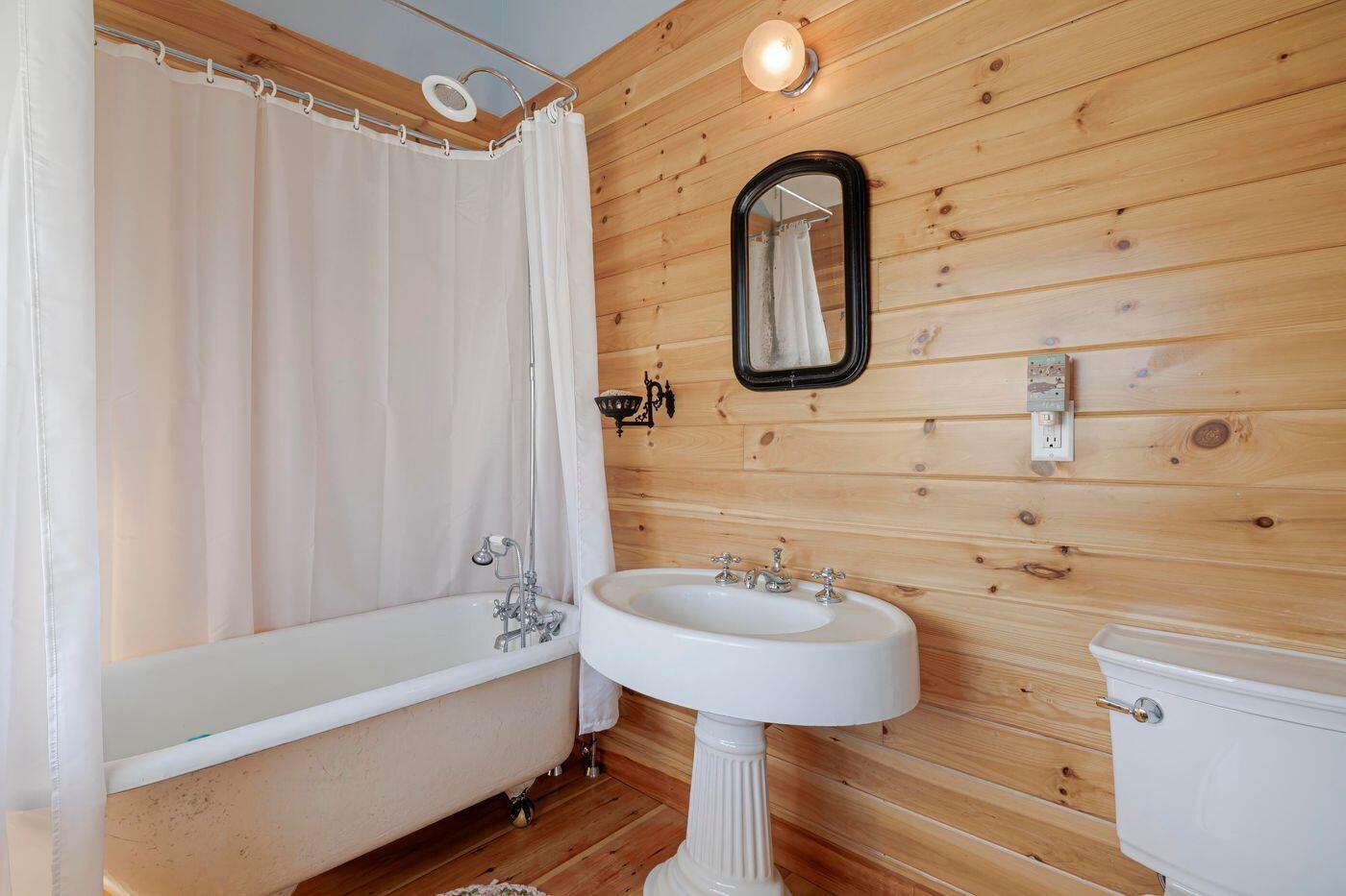 1047 Boot Cove Road Property Photo 30