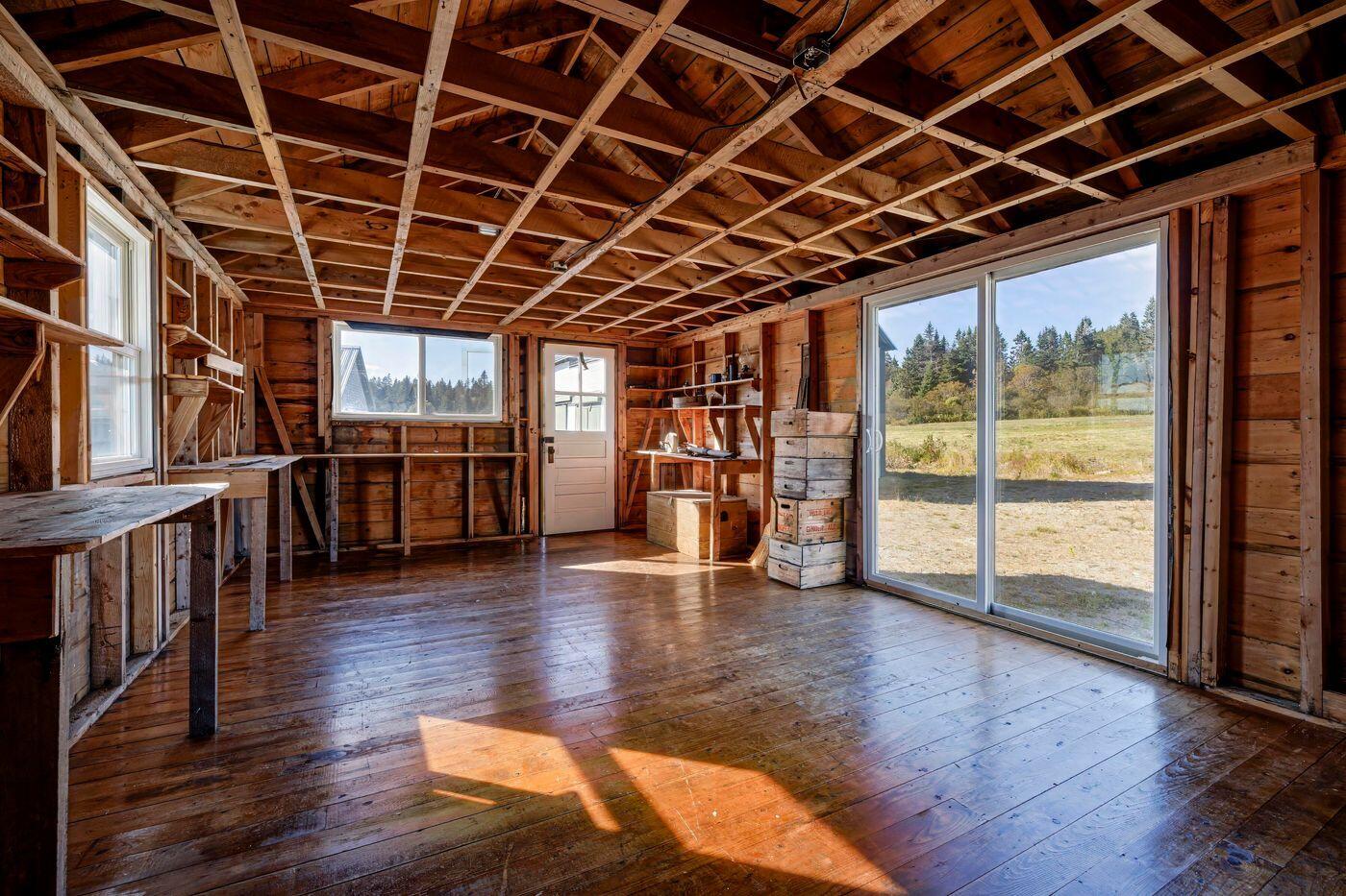 1047 Boot Cove Road Property Photo 38