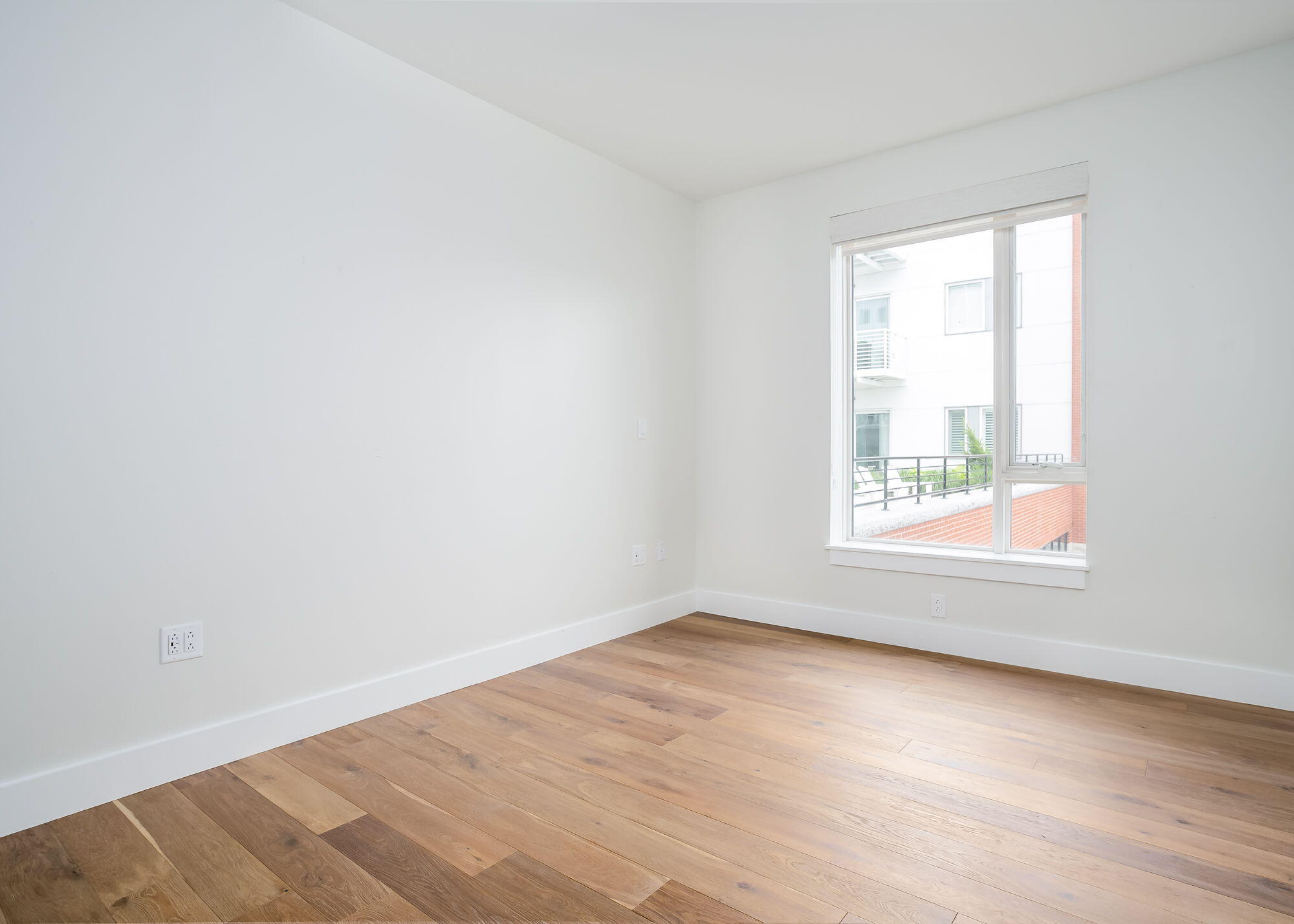 387 Commercial Street 322 Property Photo 26