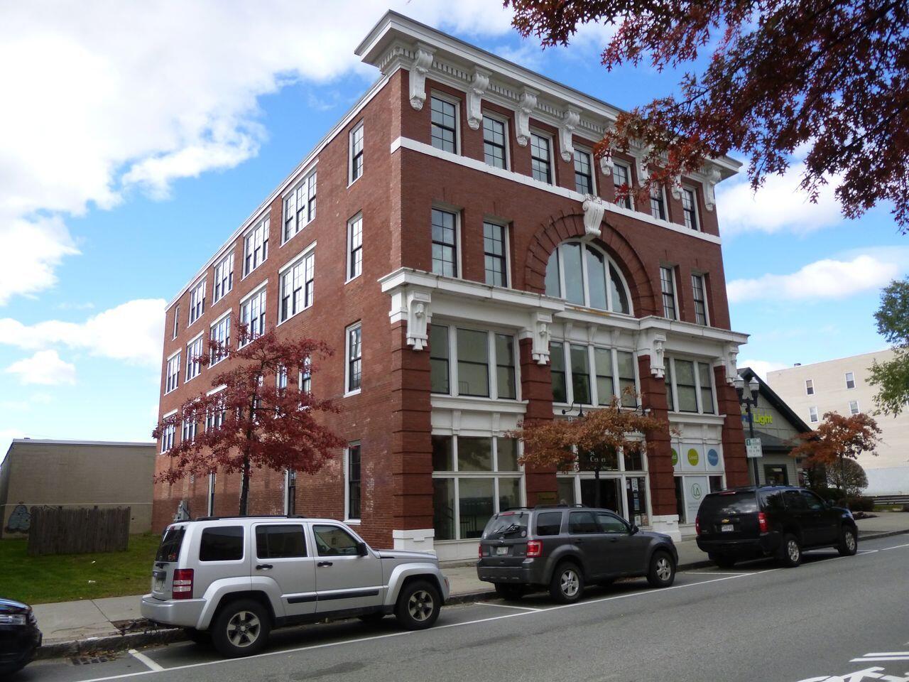 415 Lisbon Street Property Photo 1