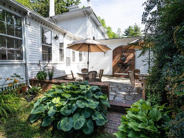121 E Main Street Property Photo 38